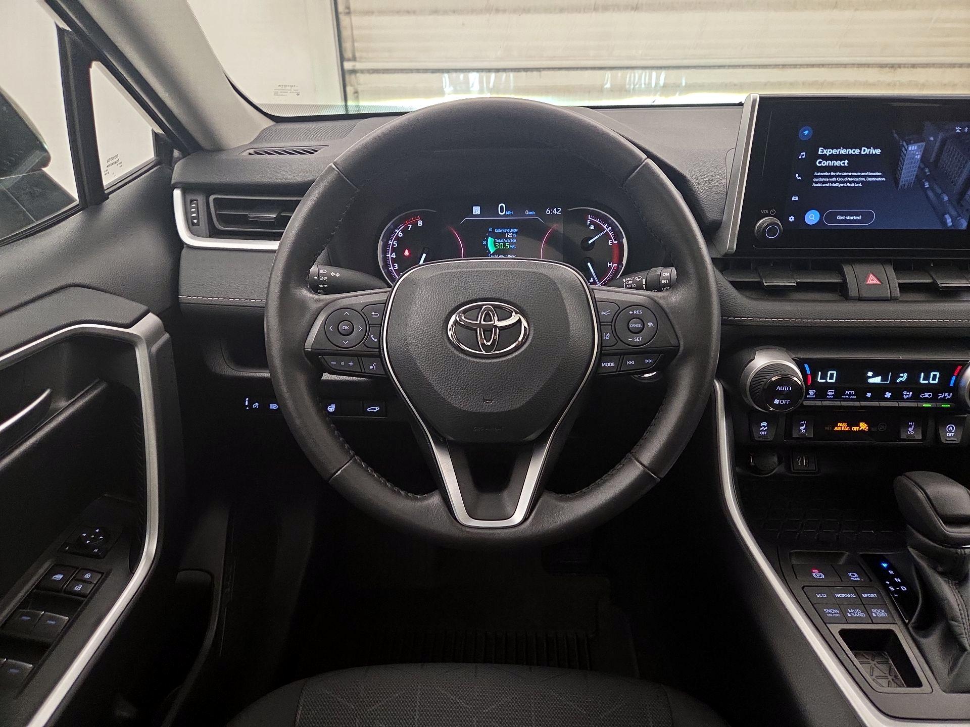 Thumbnail: 2024 Toyota RAV4 - 10