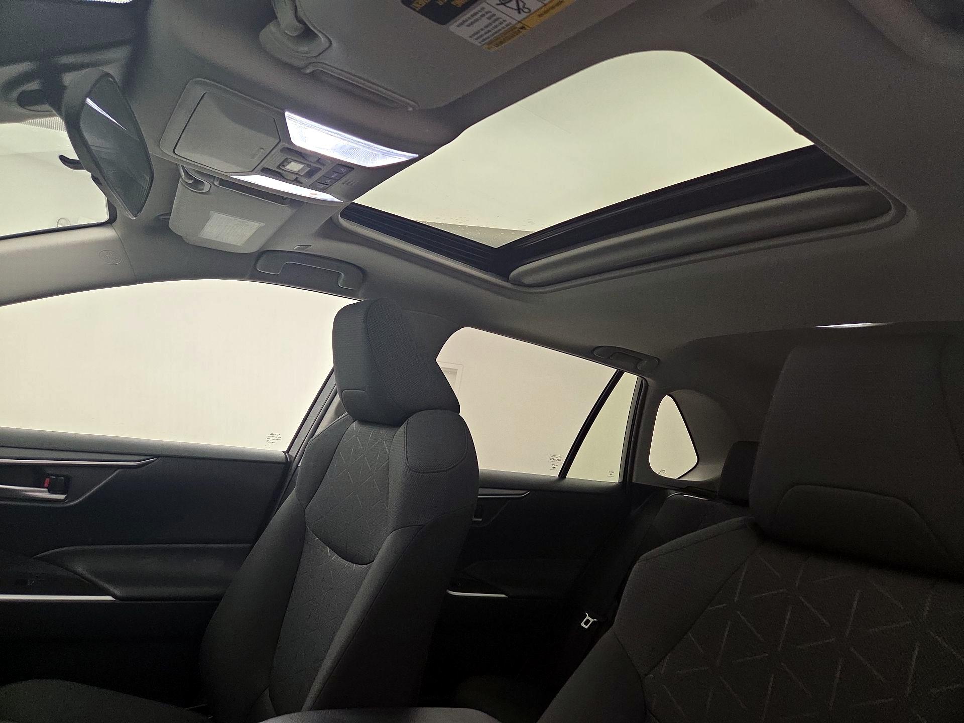 Thumbnail: 2024 Toyota RAV4 - 20