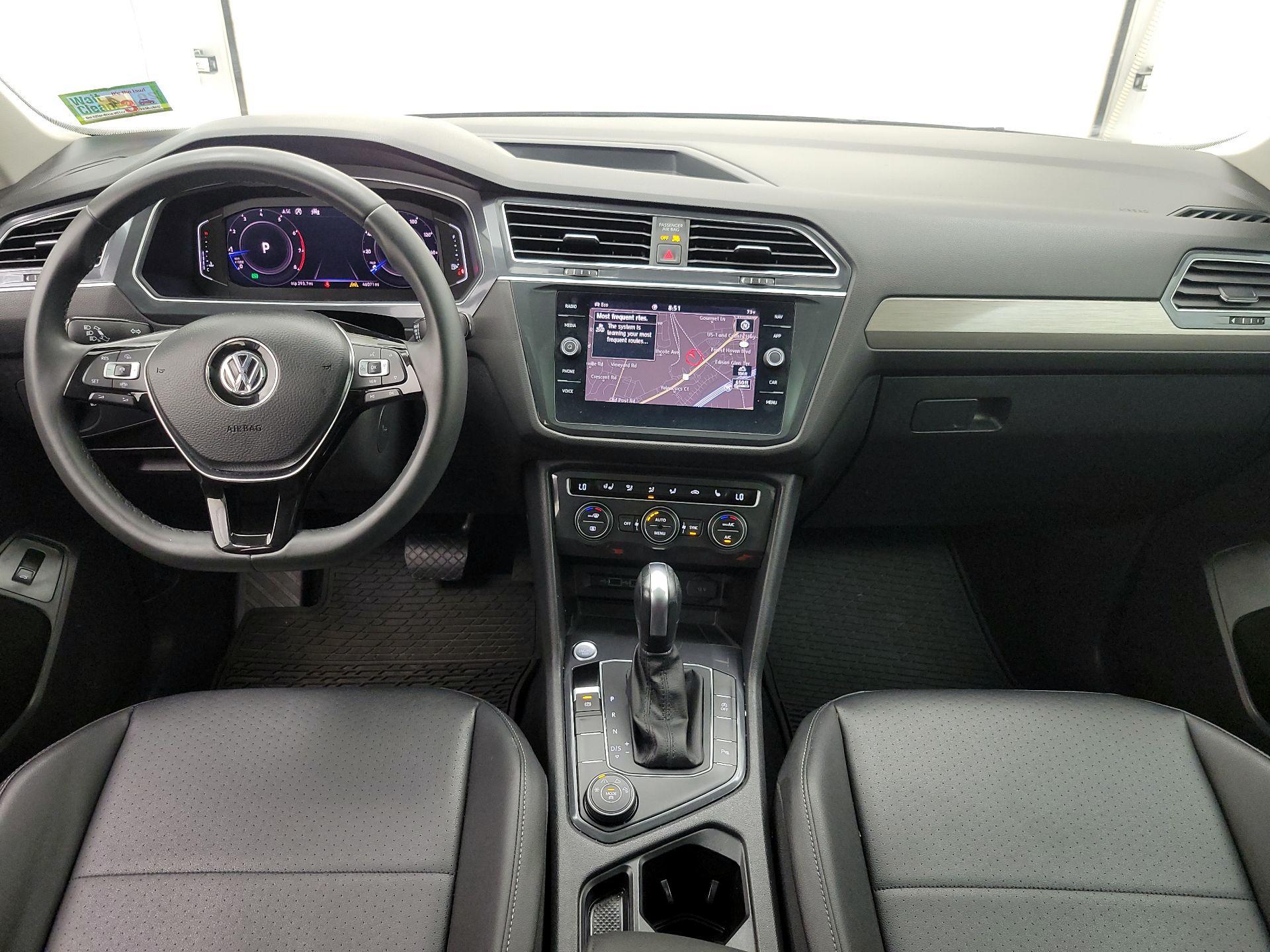 Thumbnail: 2020 Volkswagen Tiguan - 9
