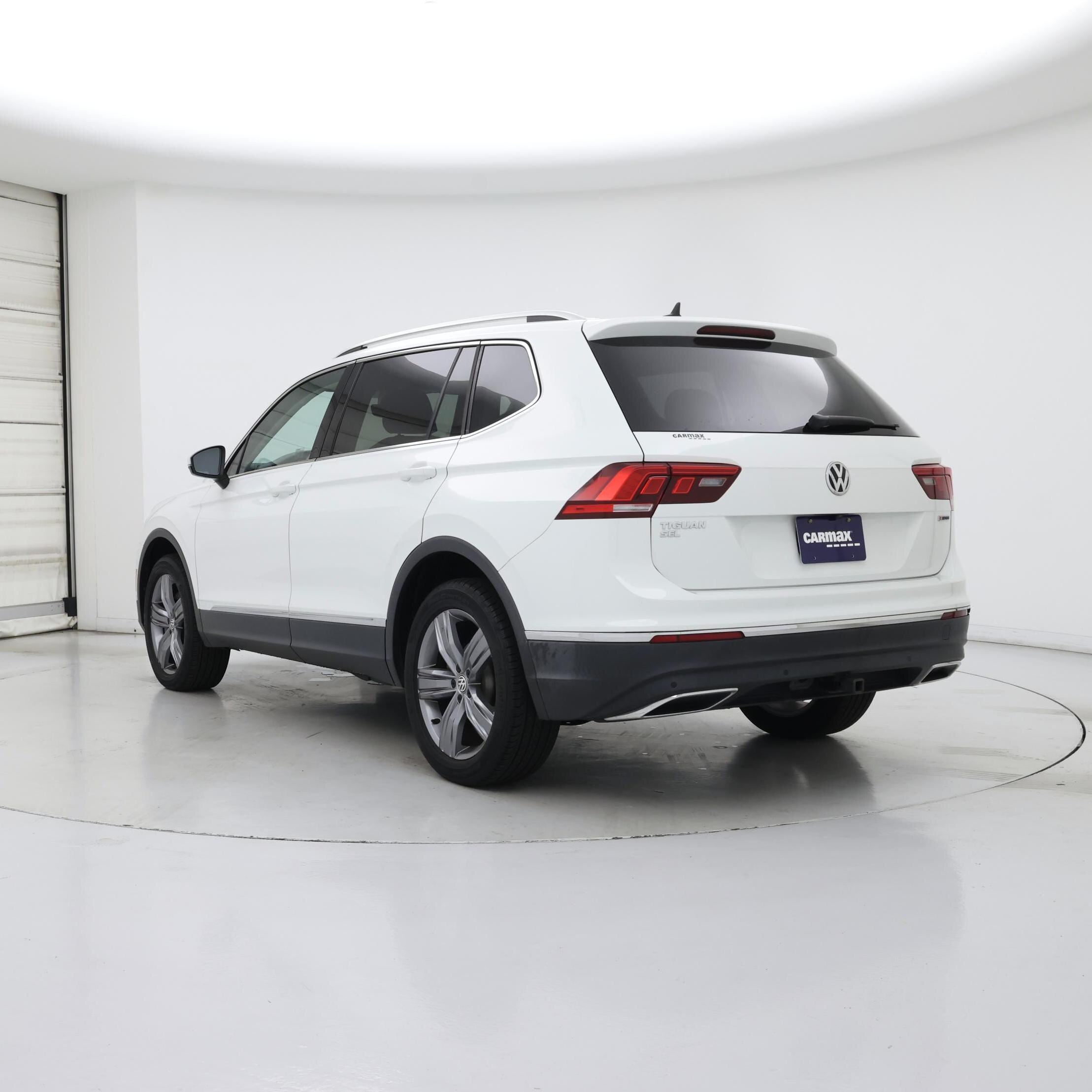Thumbnail: 2020 Volkswagen Tiguan - 2