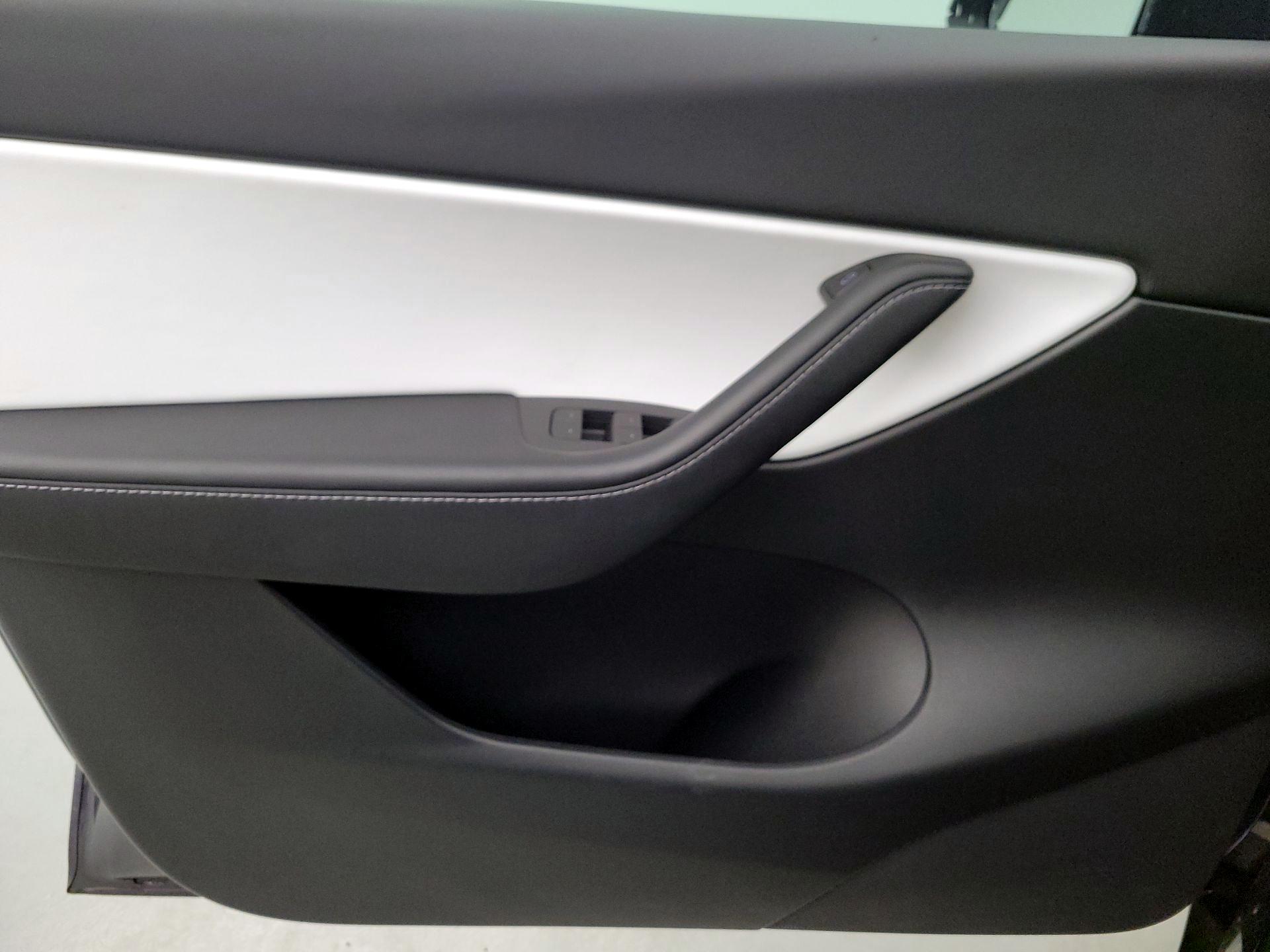 Thumbnail: 2021 Tesla Model Y - 12