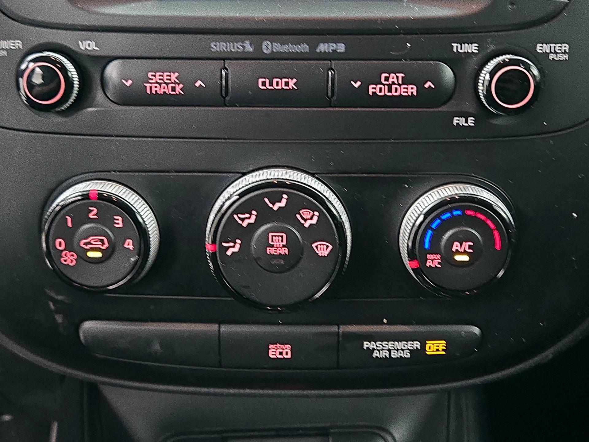 Thumbnail: 2016 Kia Soul - 16