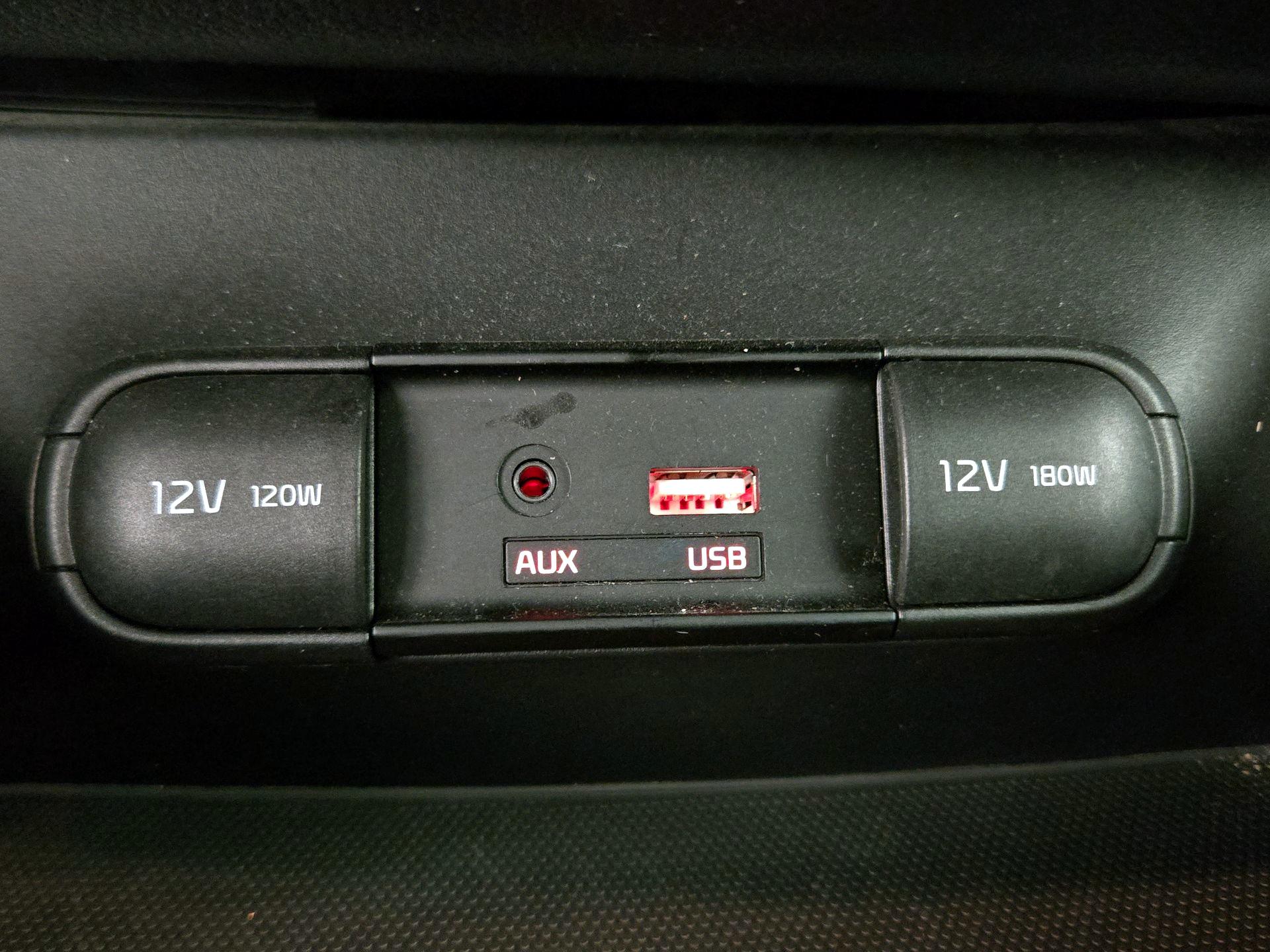 Thumbnail: 2016 Kia Soul - 18