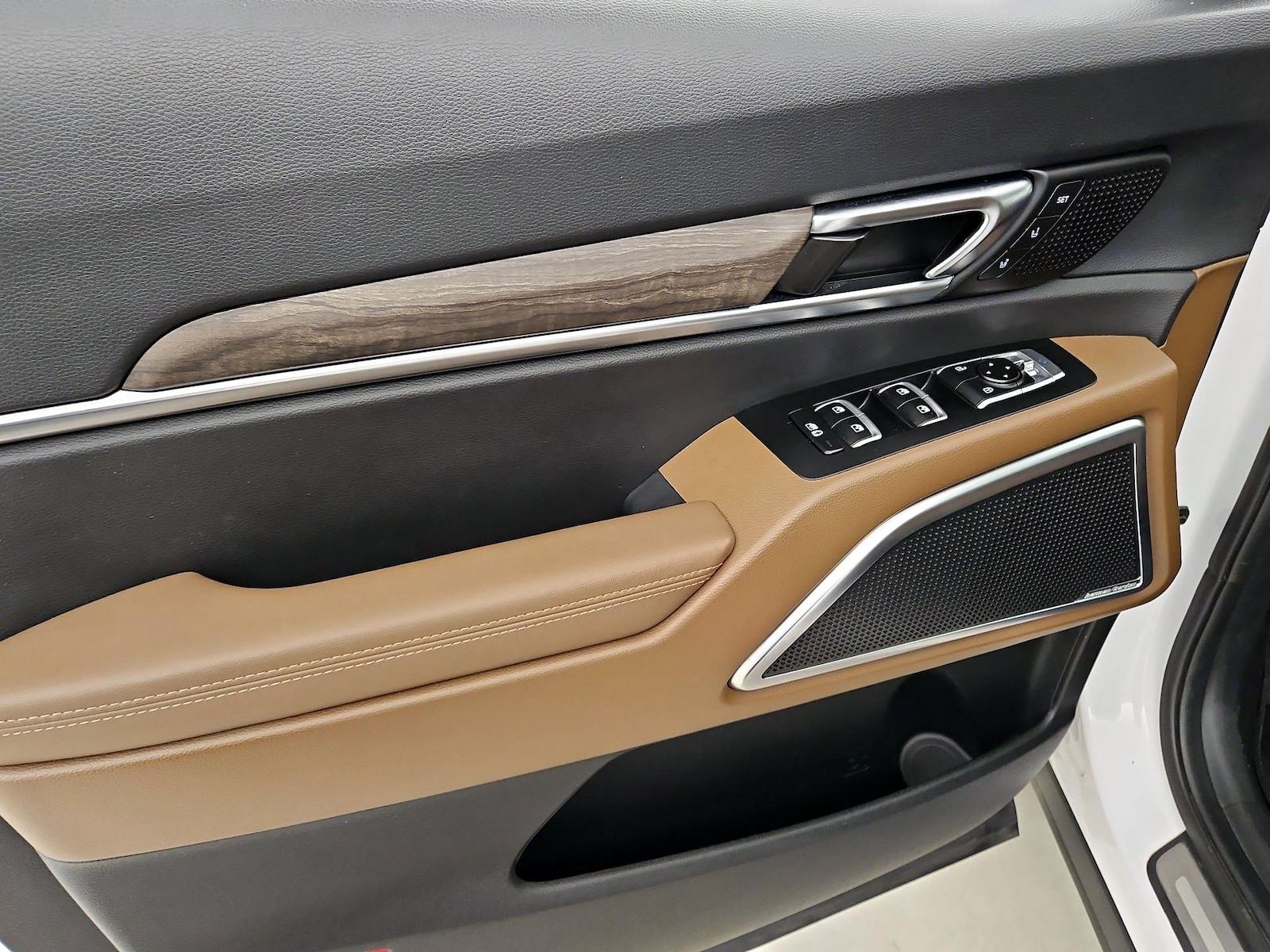 2022 Kia Telluride SX - Photo 13