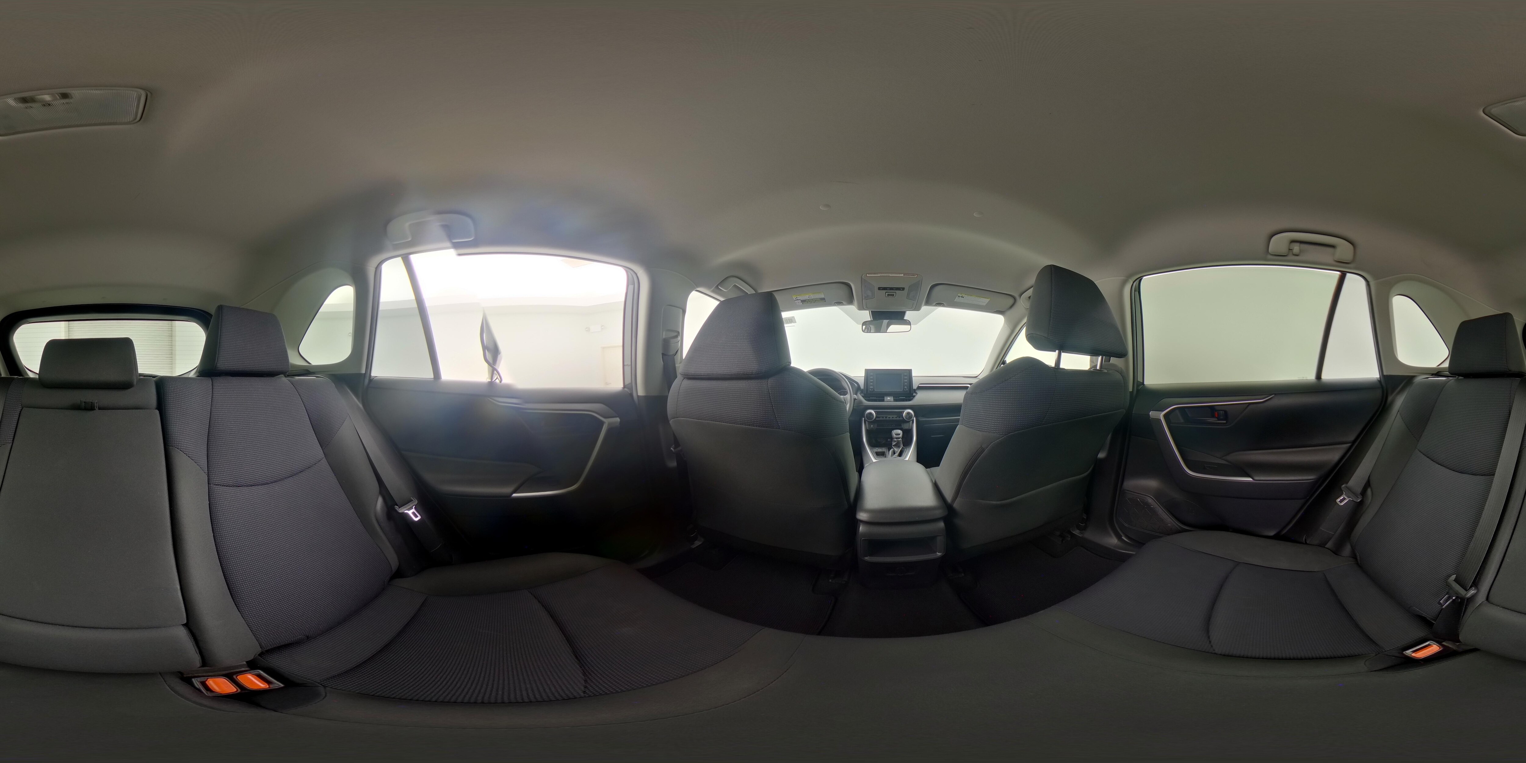 2019 Toyota RAV4 LE - Photo 25