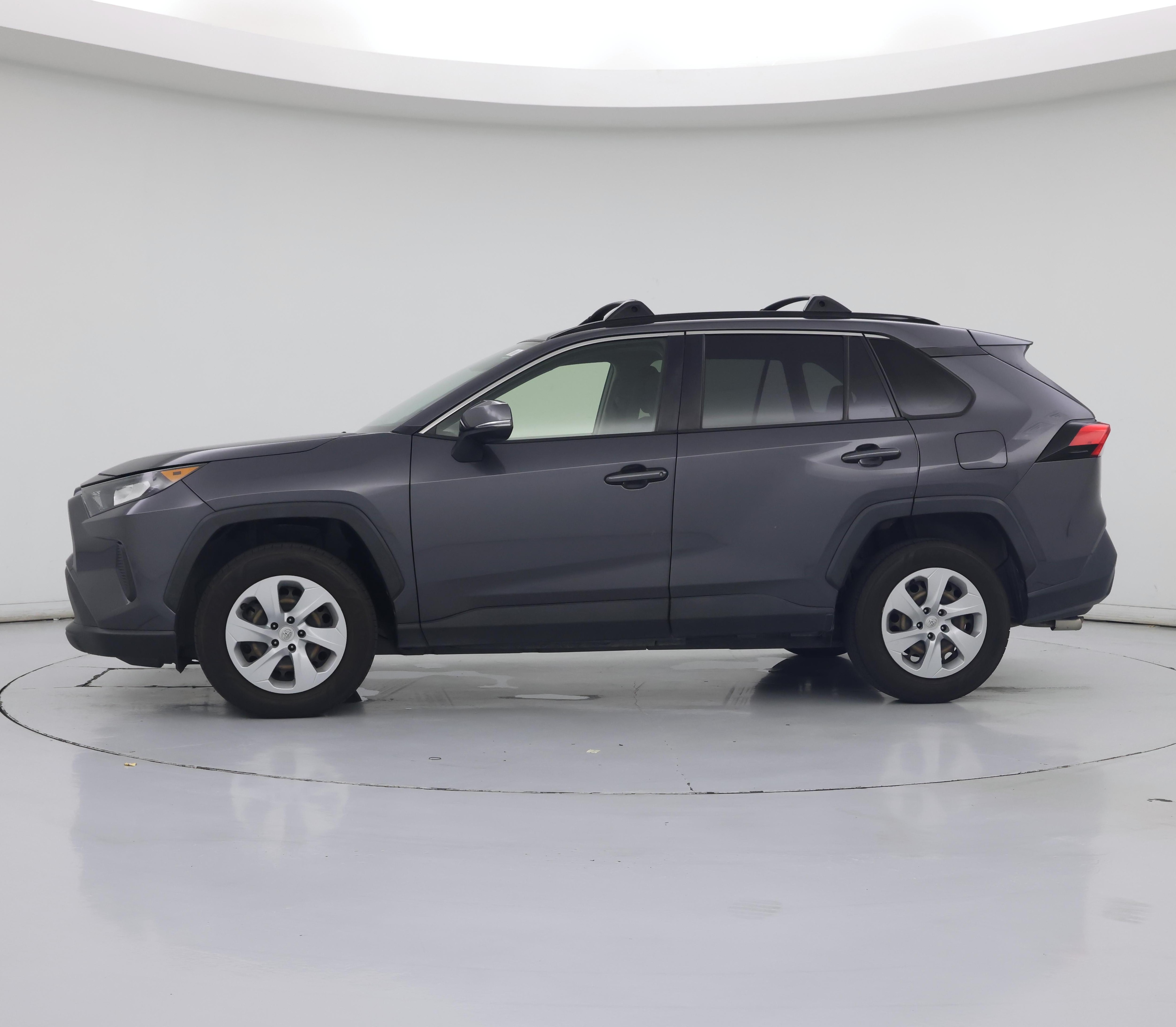 Thumbnail: 2019 Toyota RAV4 - 3