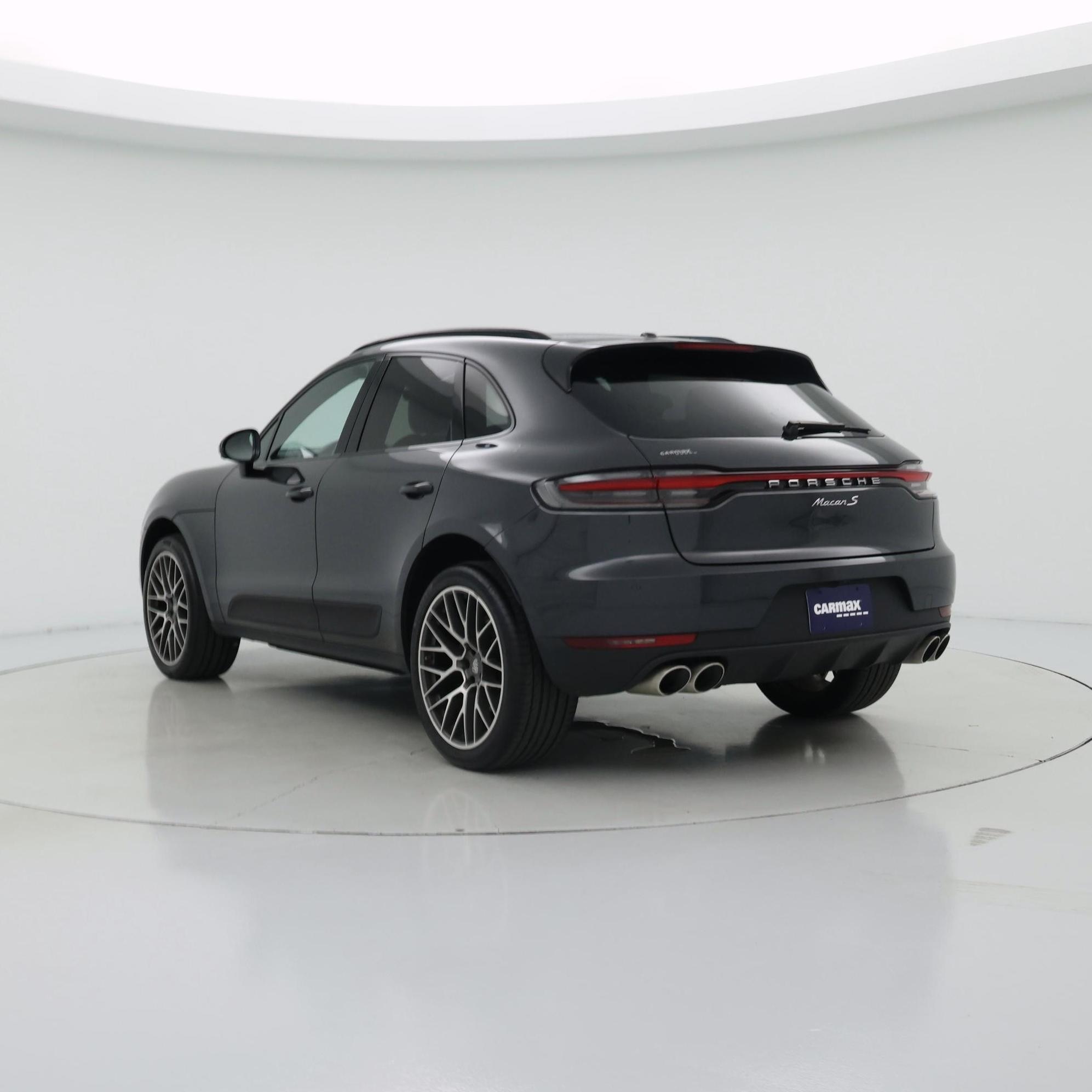 Thumbnail: 2021 Porsche Macan - 2