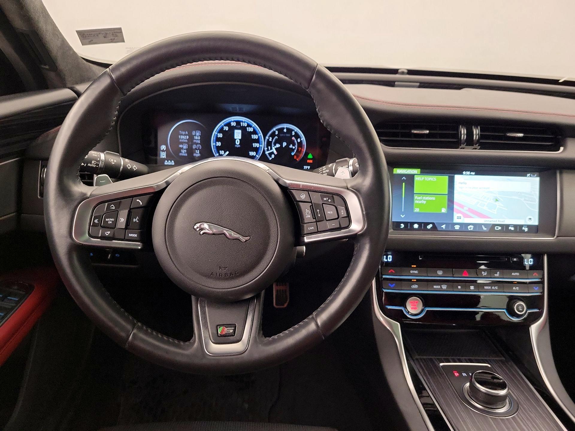 Thumbnail: 2020 Jaguar XF - 10