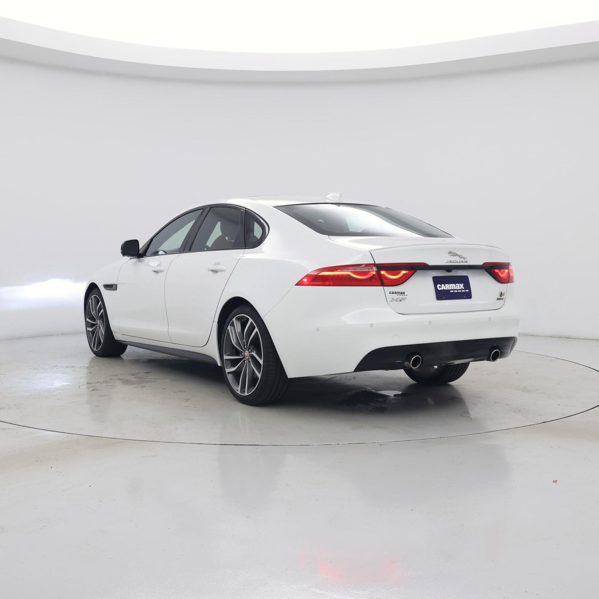 Thumbnail: 2020 Jaguar XF - 2