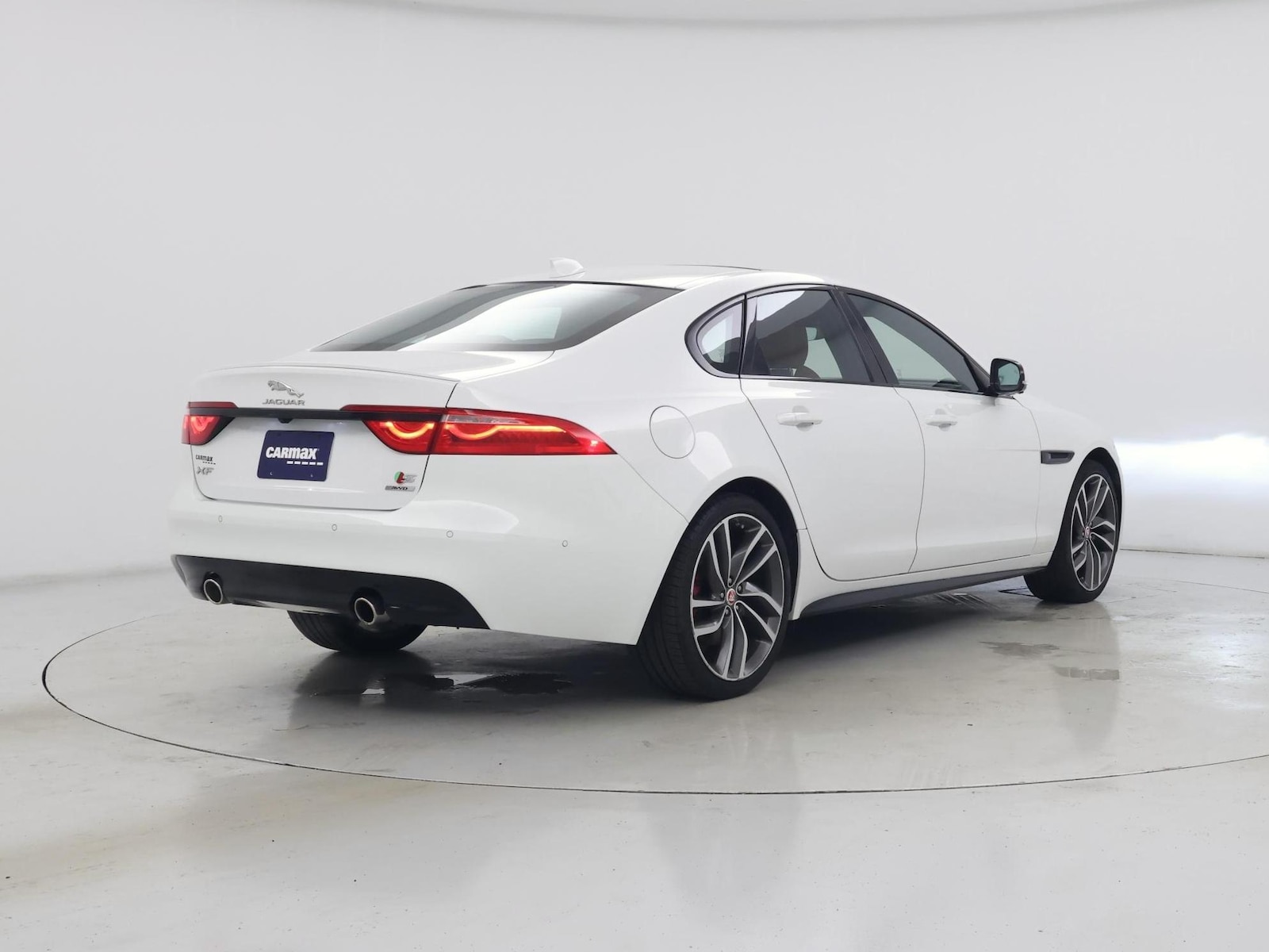 2020 Jaguar XF S - Photo 9