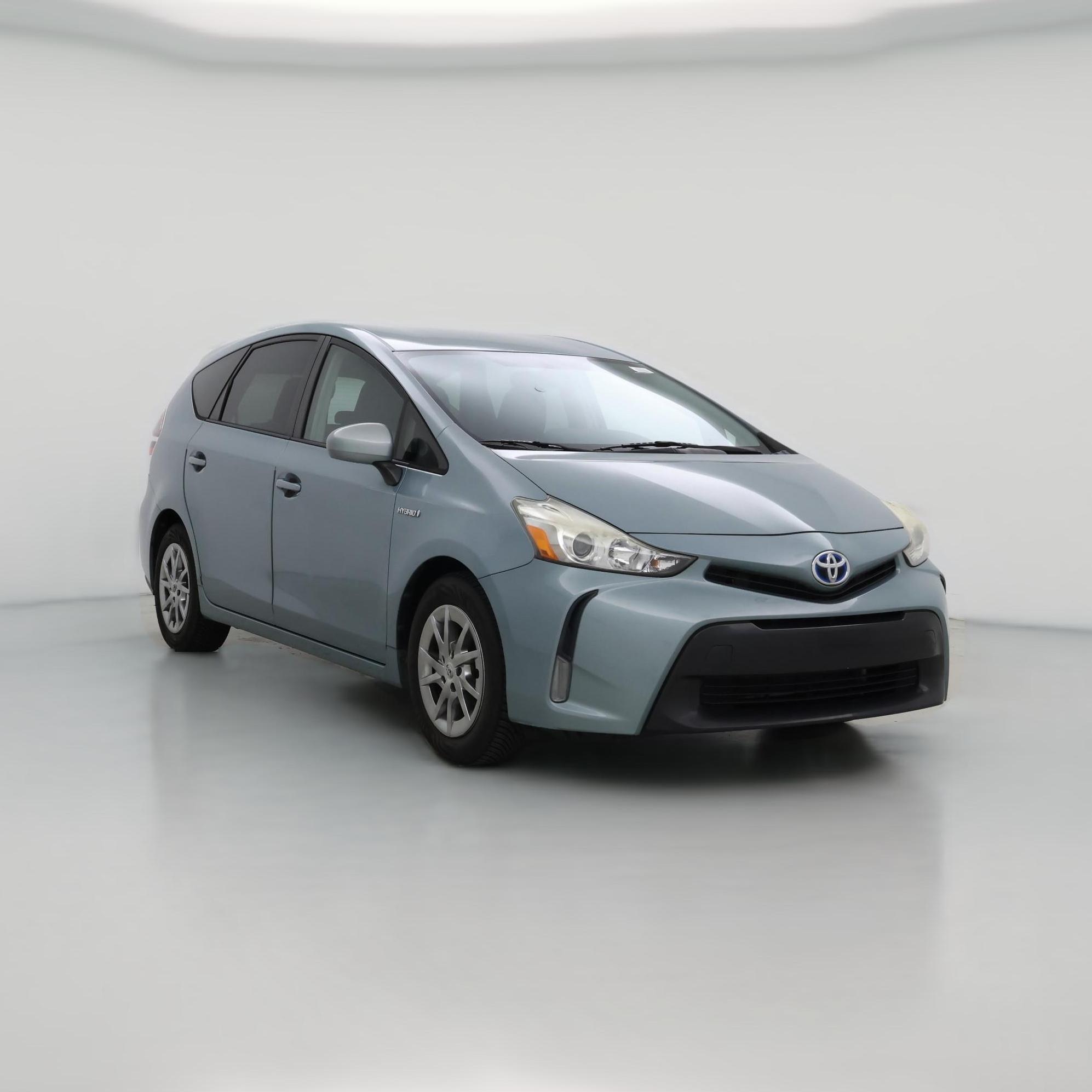 Thumbnail: 2015 Toyota Prius v - 1