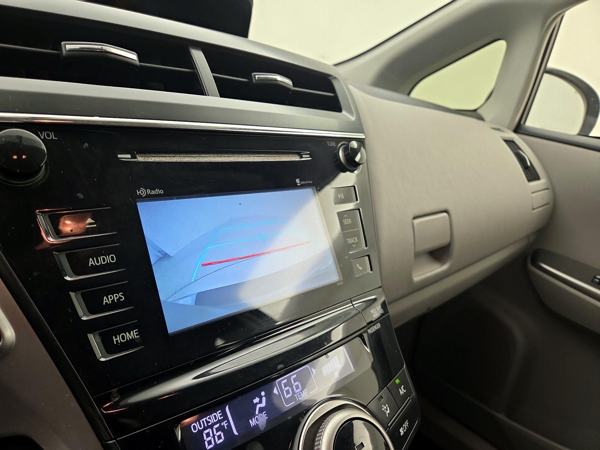 Thumbnail: 2015 Toyota Prius v - 14