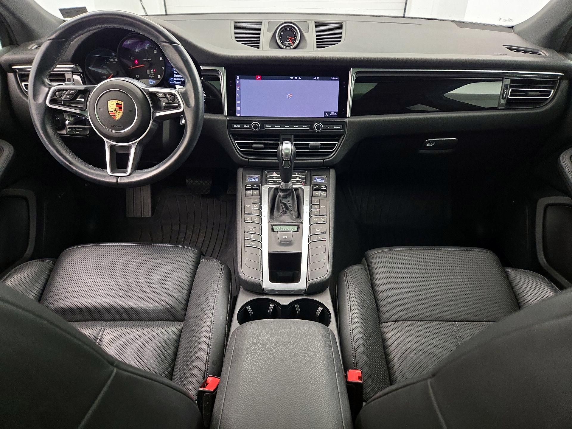 Thumbnail: 2021 Porsche Macan - 9