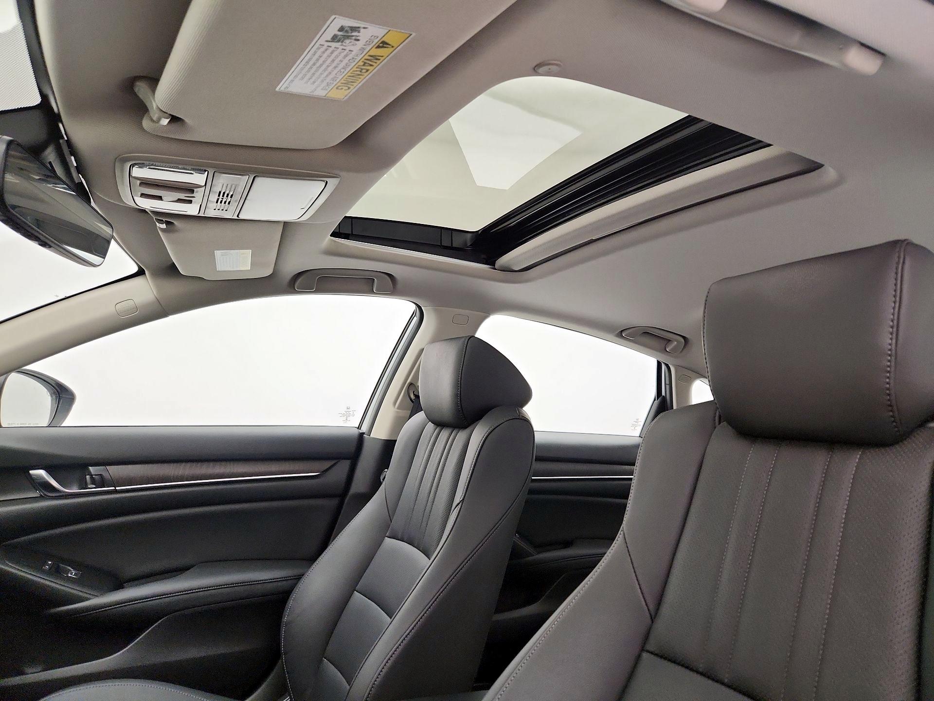 Thumbnail: 2019 Honda Accord - 19