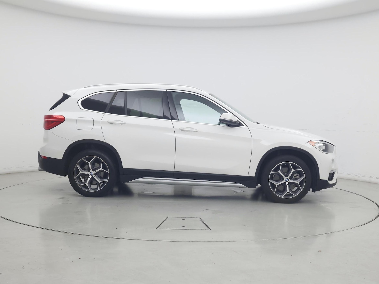 2018 BMW X1 28i - Photo 8