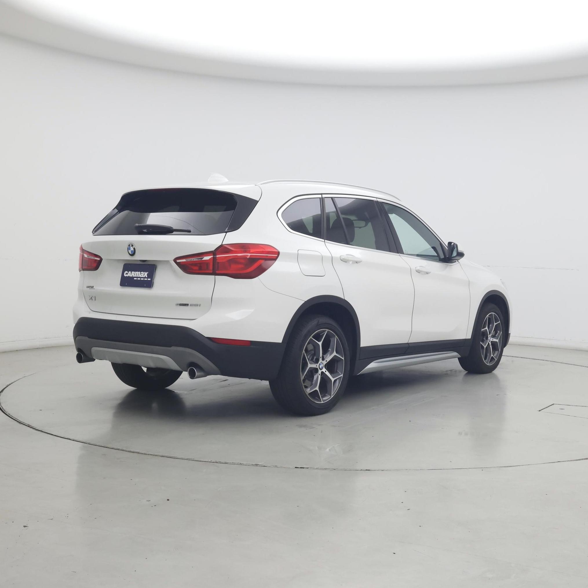 Thumbnail: 2018 BMW X1 - 8