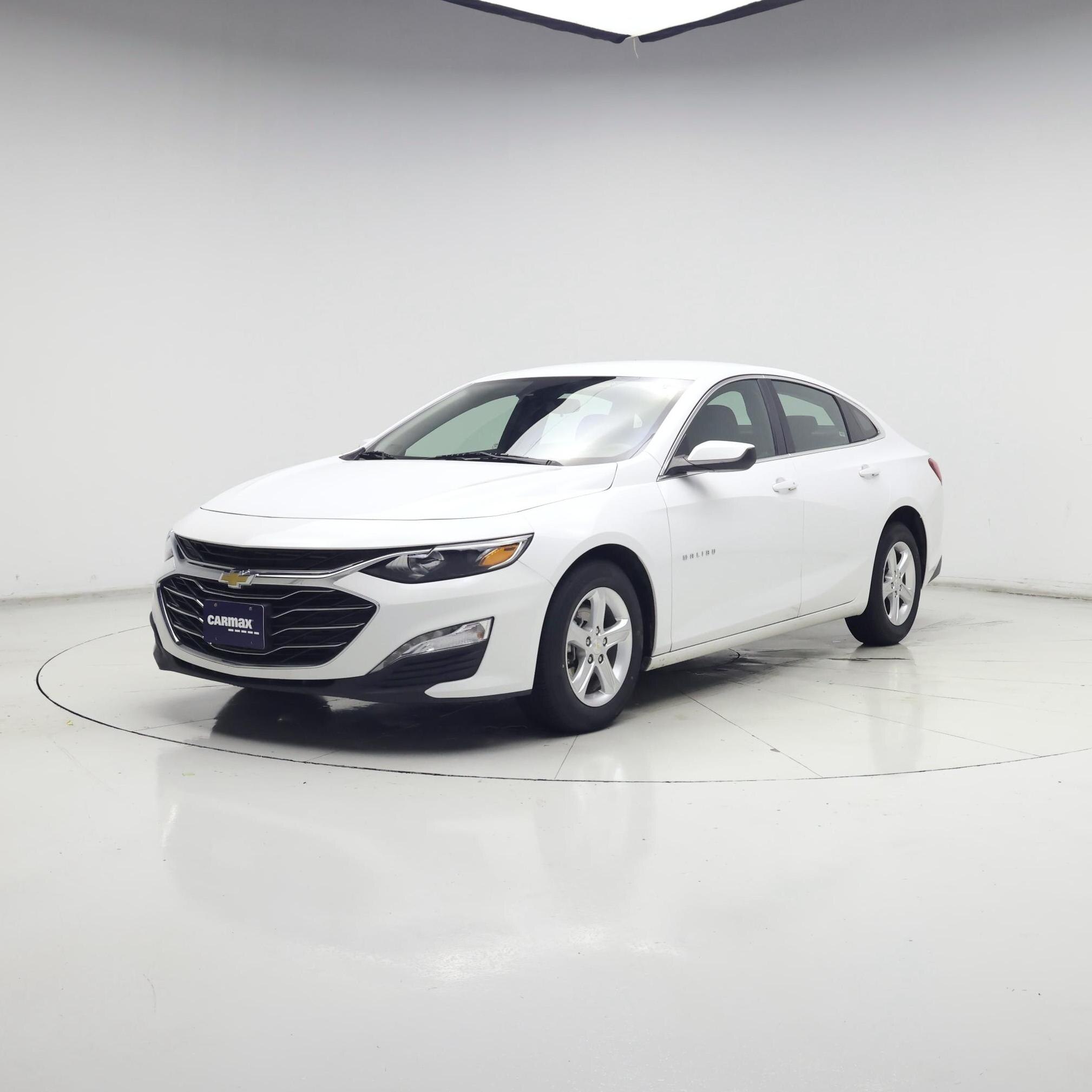 Thumbnail: 2024 Chevrolet Malibu - 4
