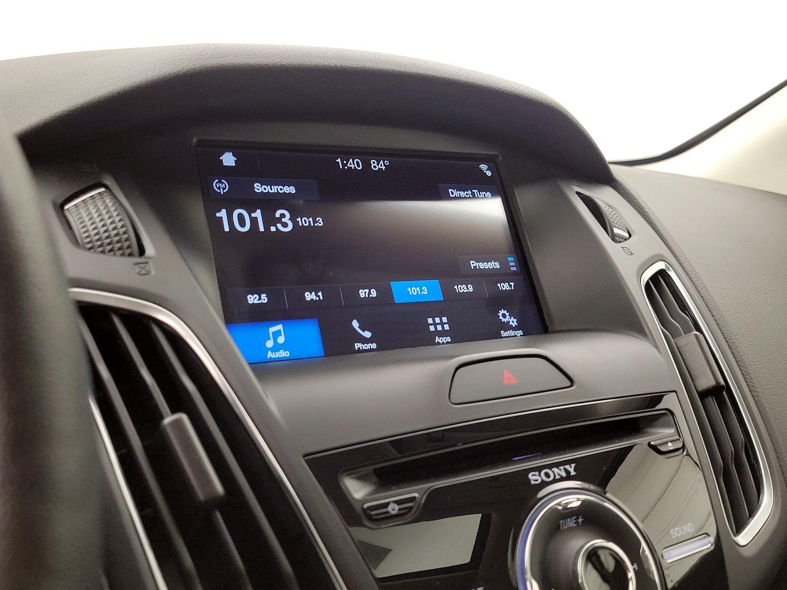 2017 Ford Focus Titanium - Photo 16