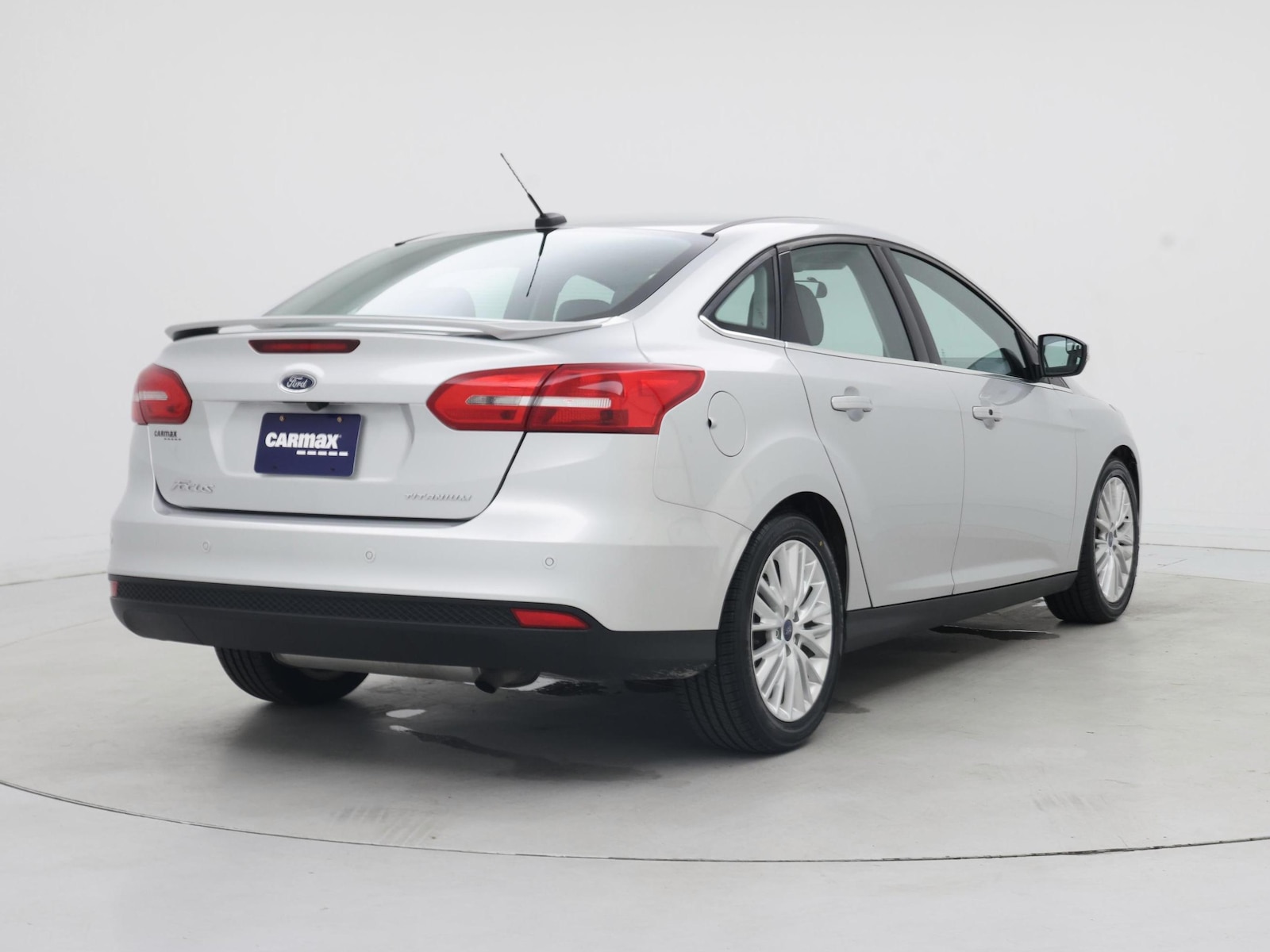 2017 Ford Focus Titanium - Photo 9