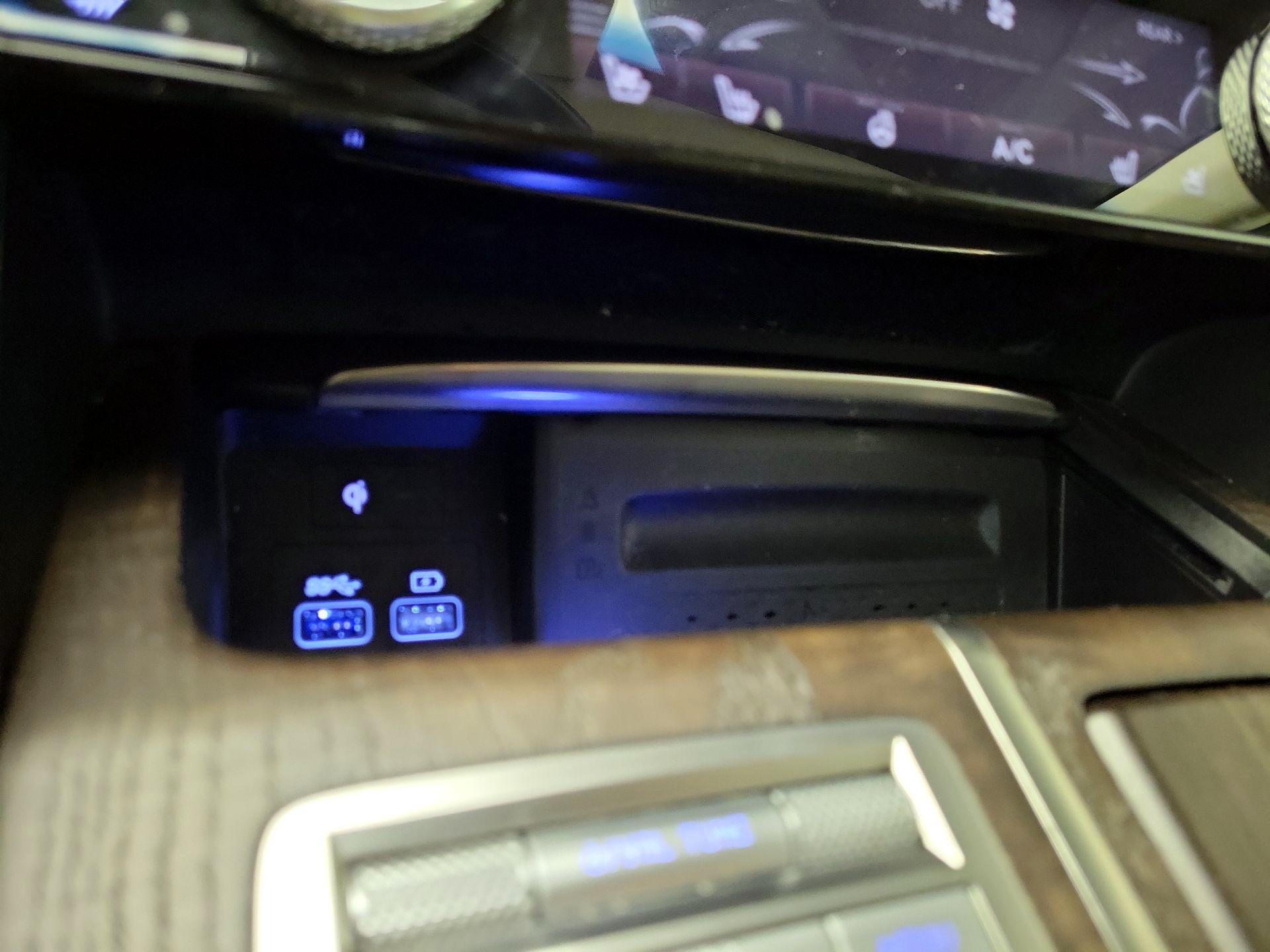 Thumbnail: 2023 Genesis GV80 - 18