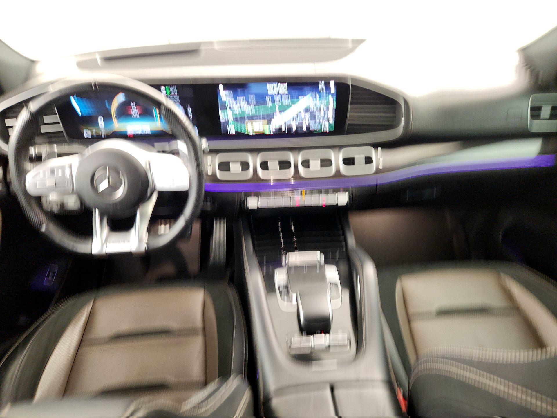 Thumbnail: 2023 Mercedes-Benz GLE - 9