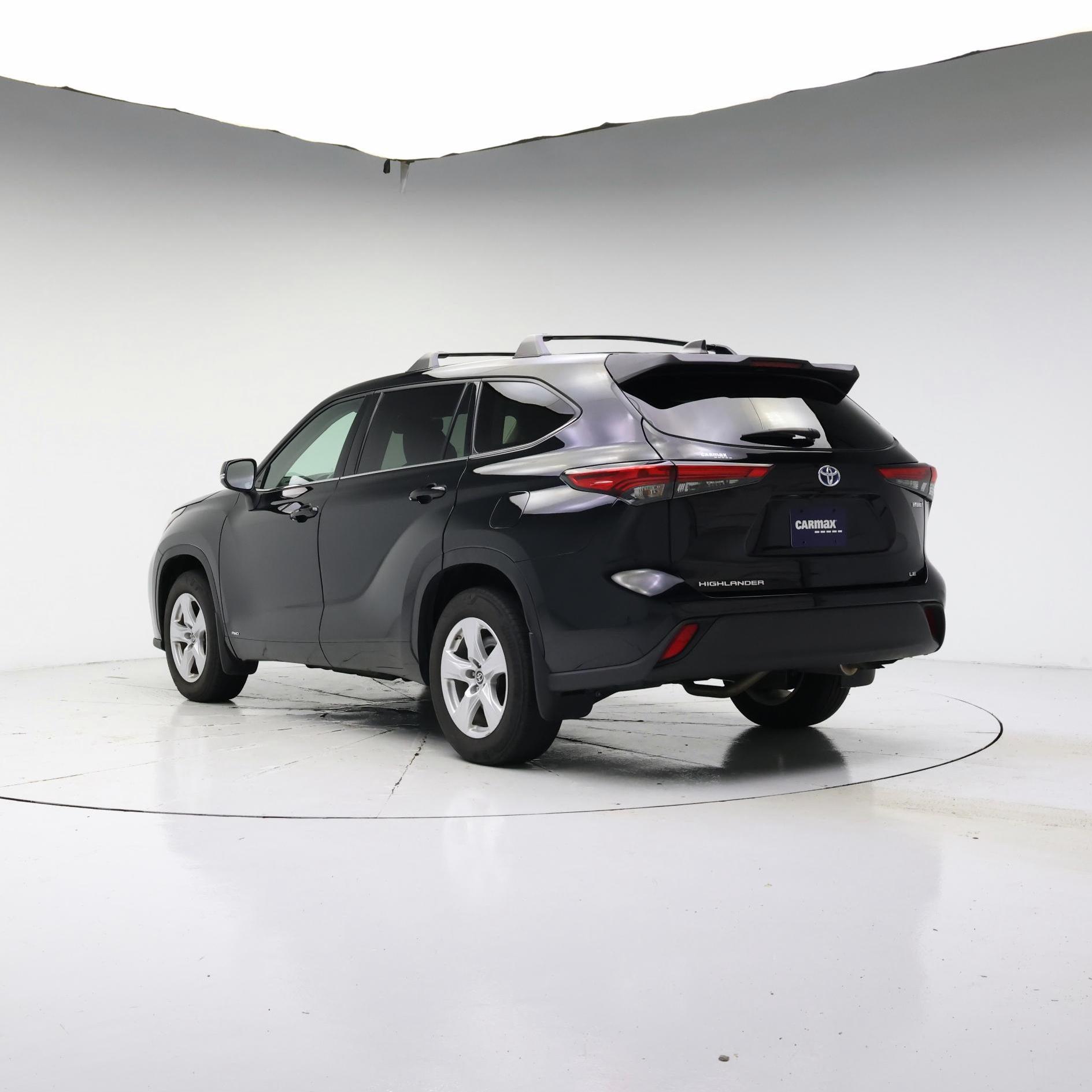 Thumbnail: 2022 Toyota Highlander - 2