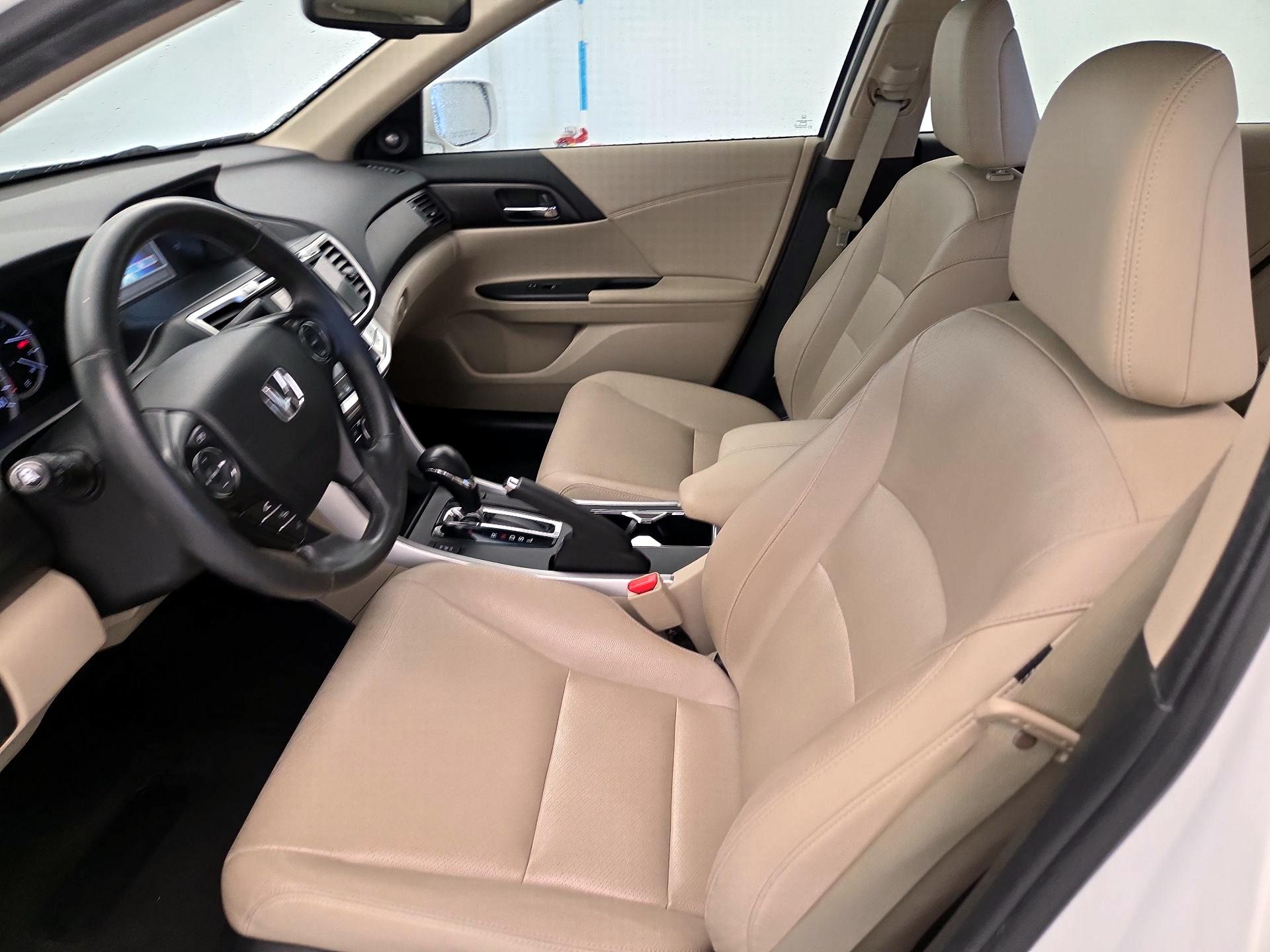 Thumbnail: 2015 Honda Accord - 11