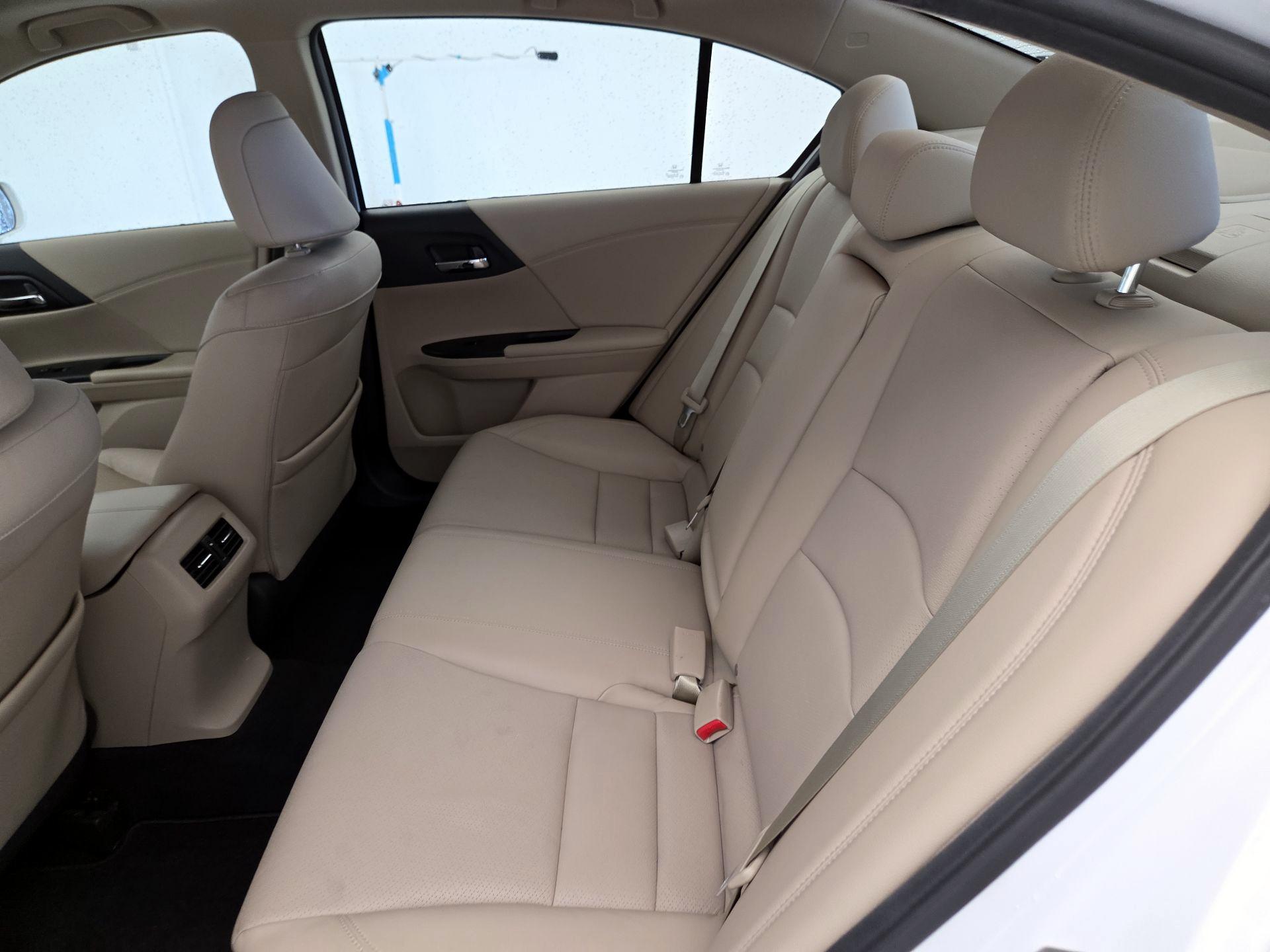 Thumbnail: 2015 Honda Accord - 20