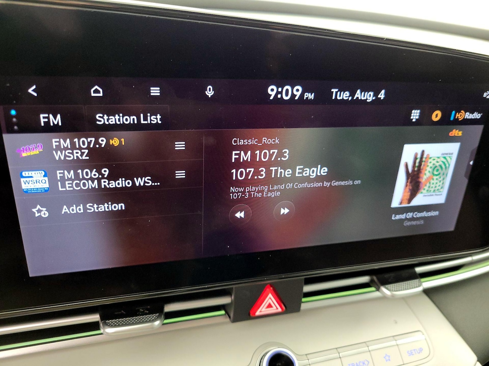 2025 Hyundai Elantra Limited - Photo 17