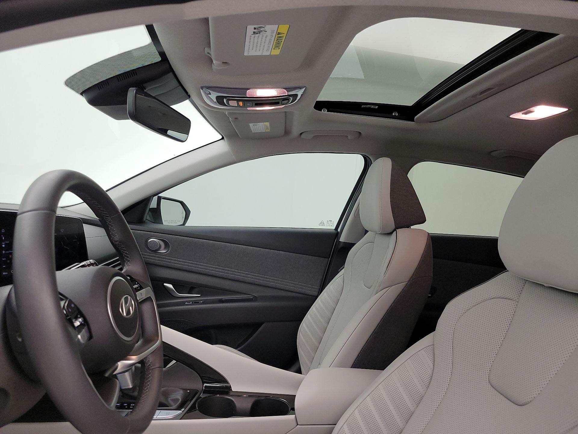 Thumbnail: 2025 Hyundai Elantra - 20