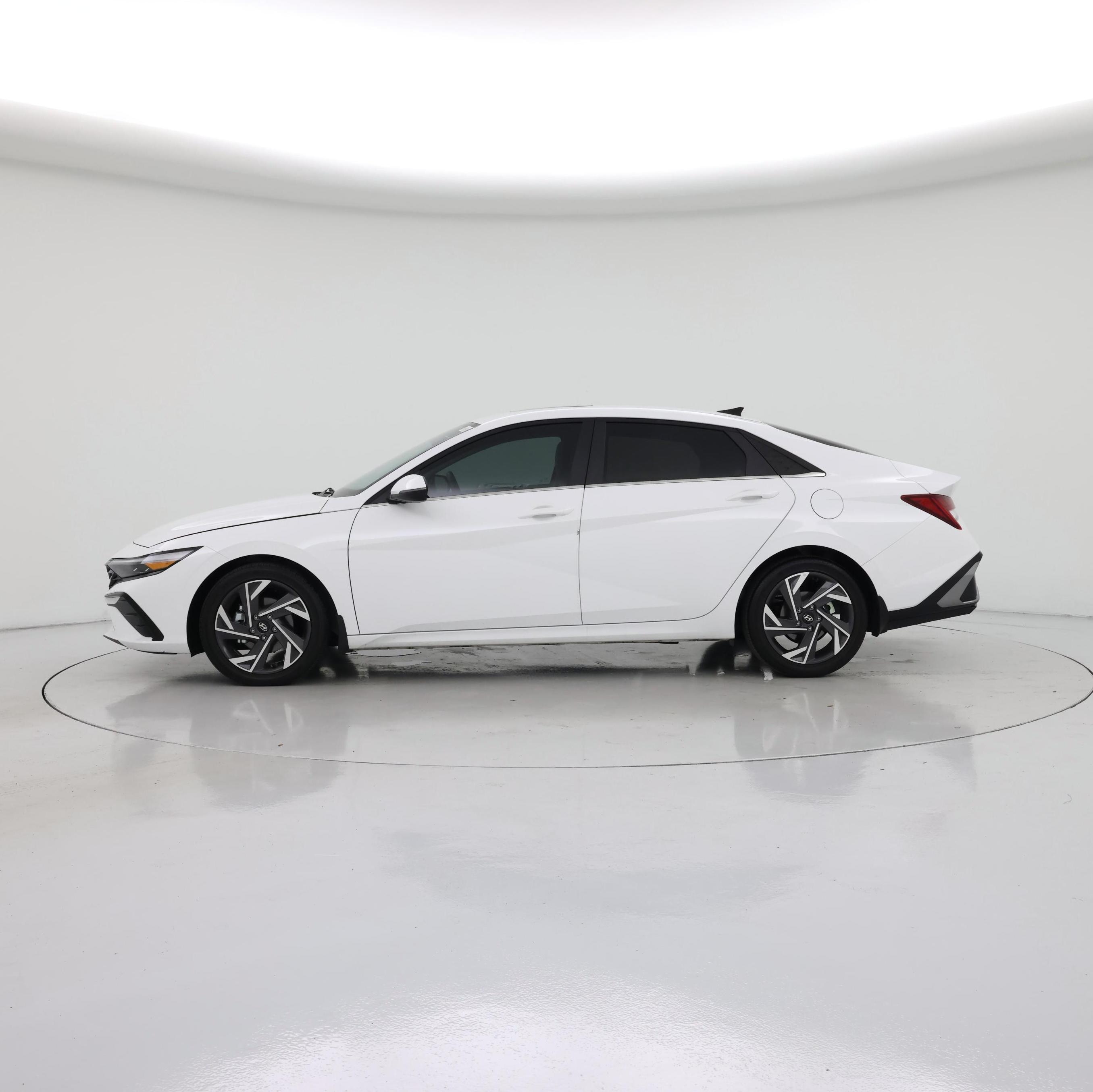 Thumbnail: 2025 Hyundai Elantra - 3