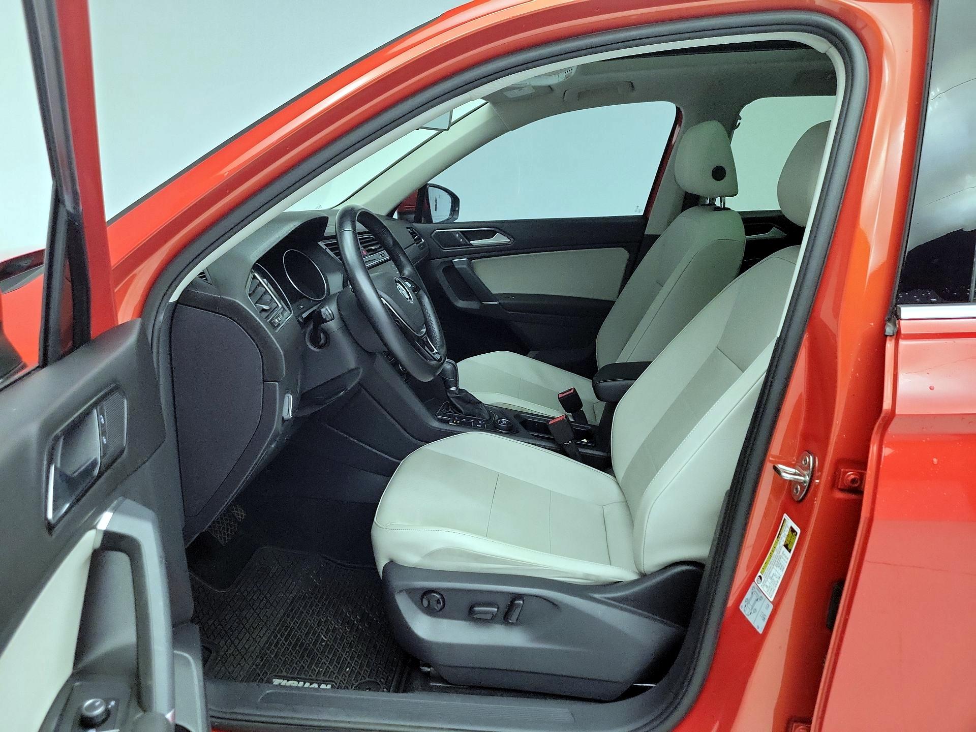 Thumbnail: 2018 Volkswagen Tiguan - 11