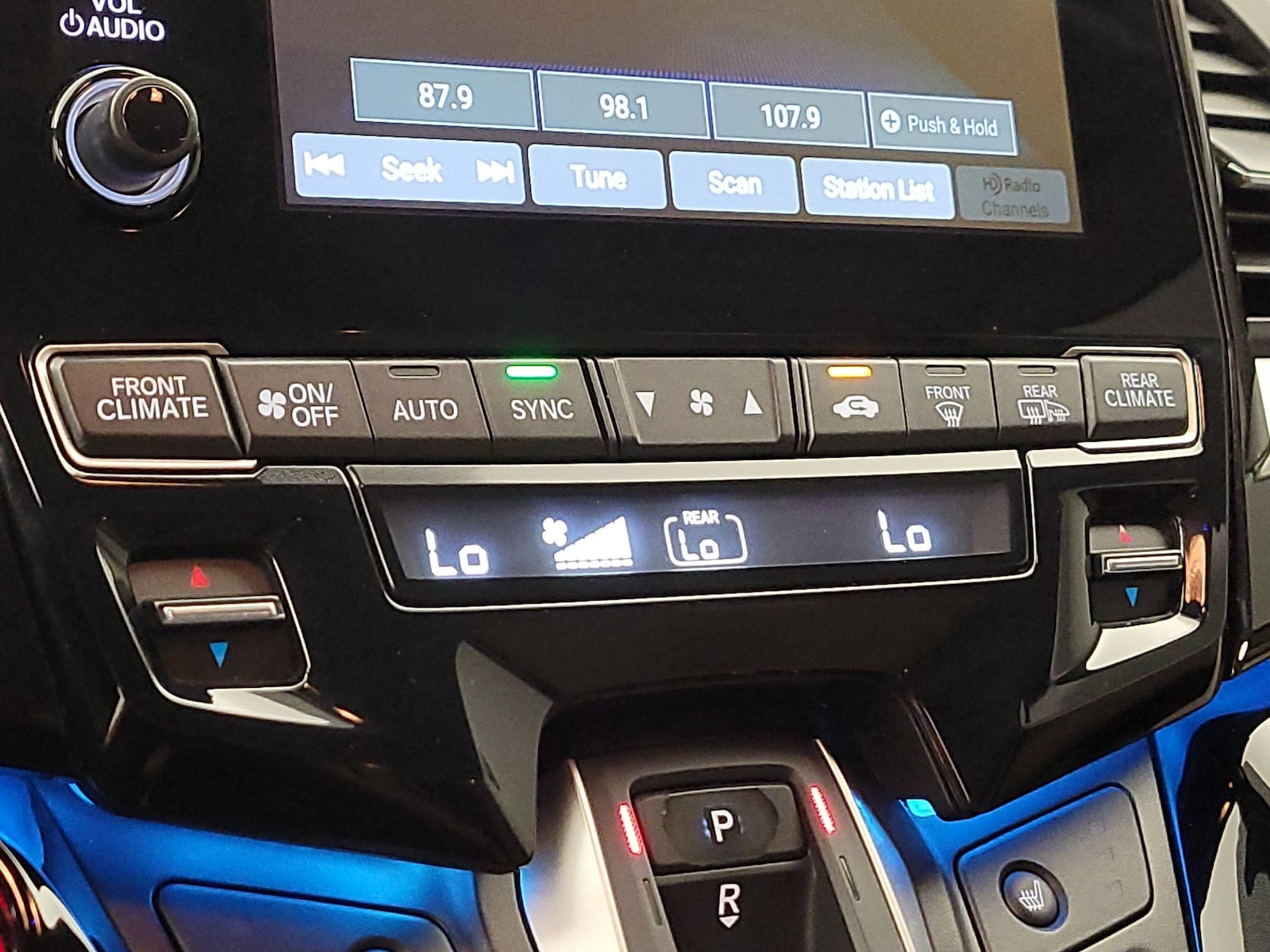 2022 Honda Odyssey Touring - Photo 18