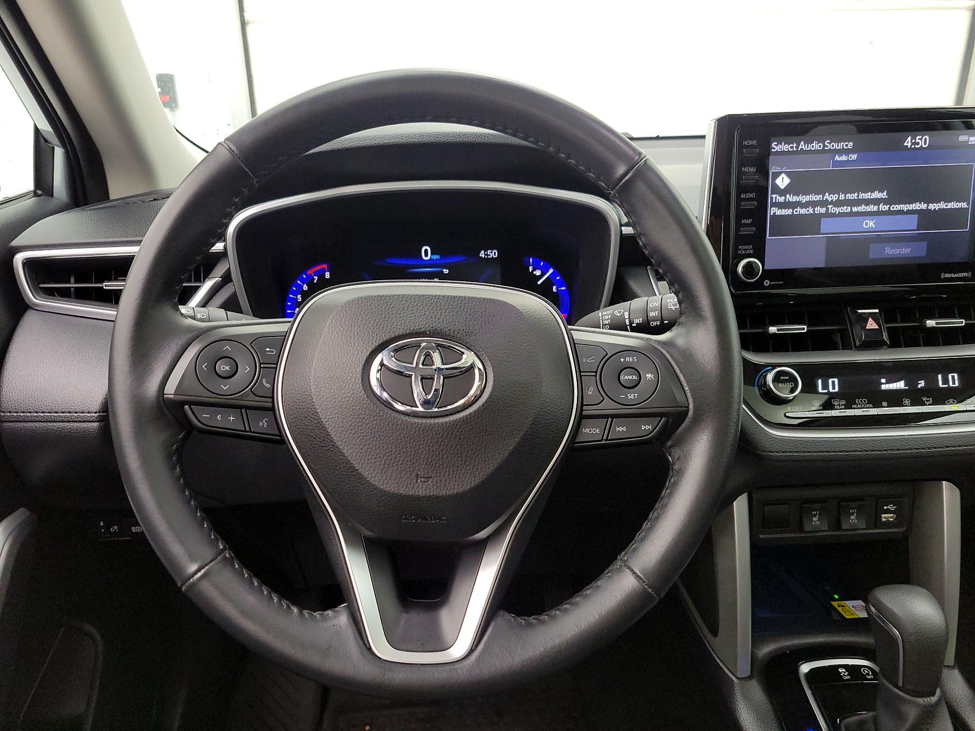 Thumbnail: 2022 Toyota Corolla Cross - 10