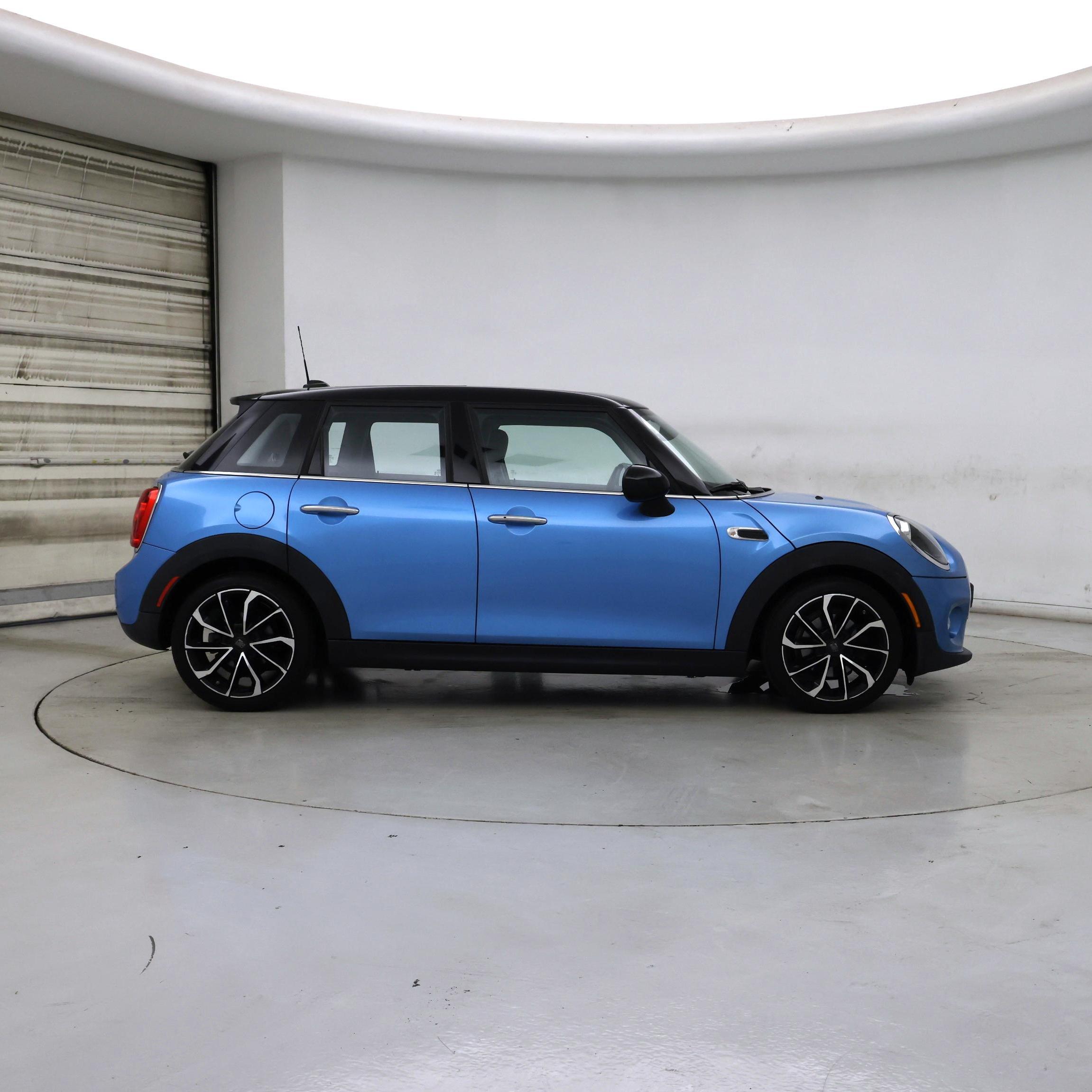 Thumbnail: 2019 MINI Cooper Hardtop - 7