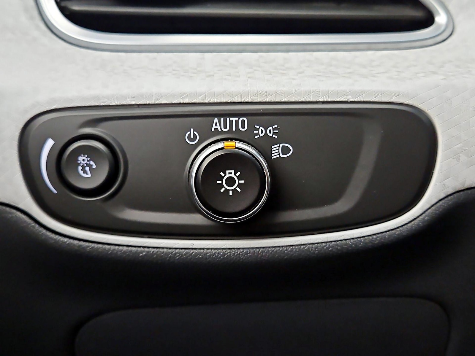 2021 Chevrolet Bolt EV Premier - Photo 14