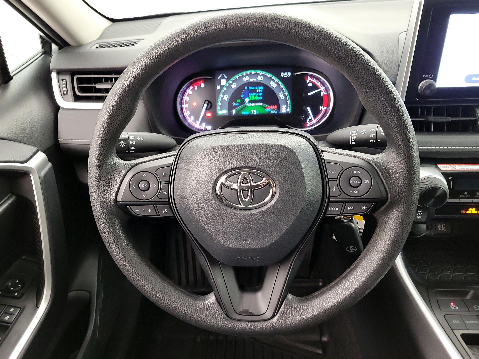 Thumbnail: 2024 Toyota RAV4 - 10
