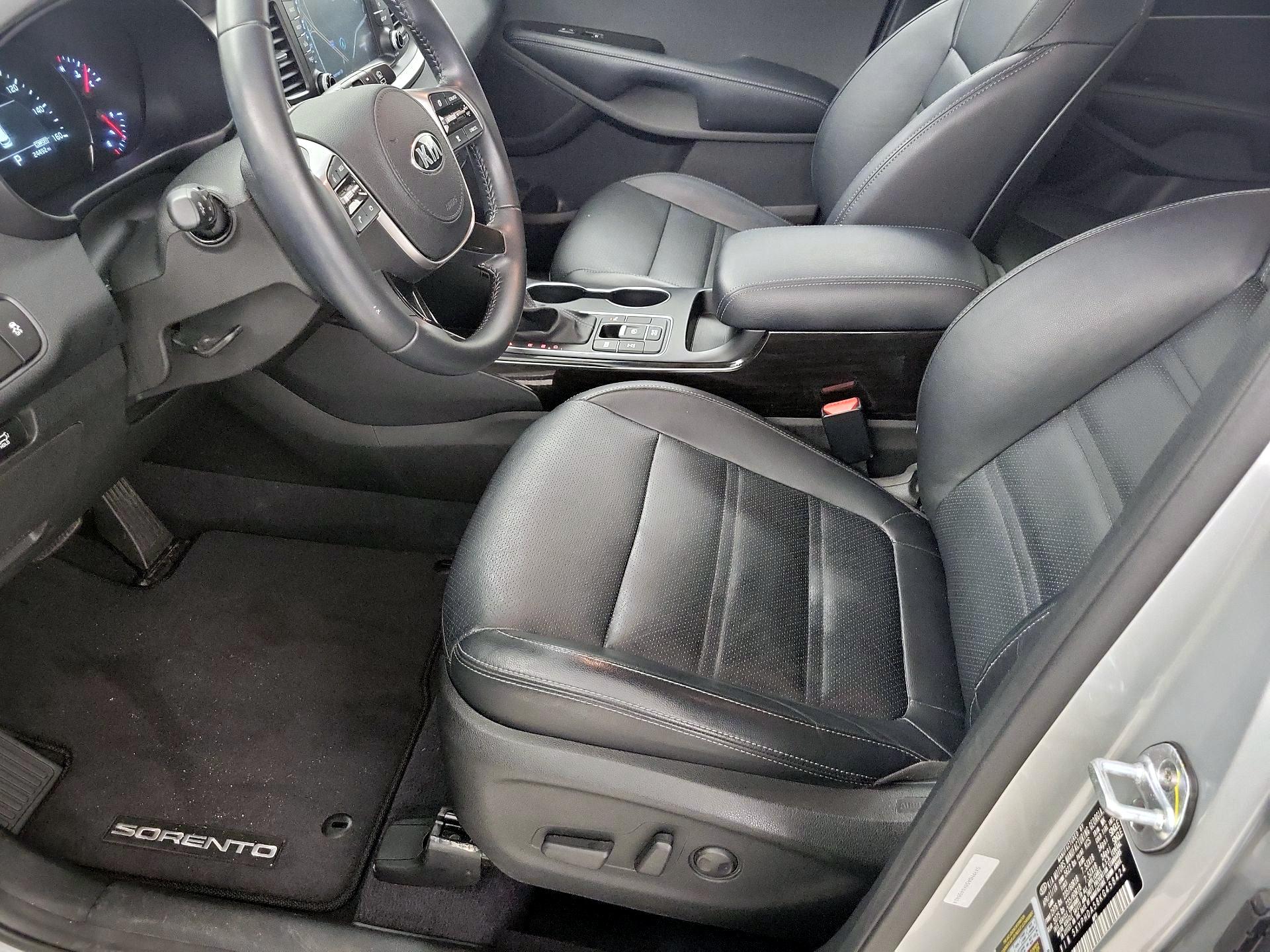 Thumbnail: 2019 Kia Sorento - 11