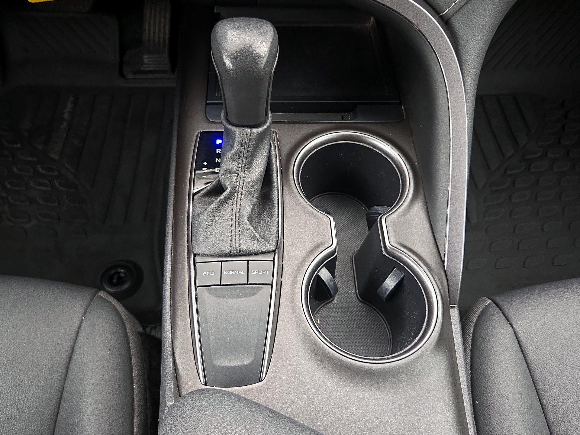 Thumbnail: 2024 Toyota Camry - 17