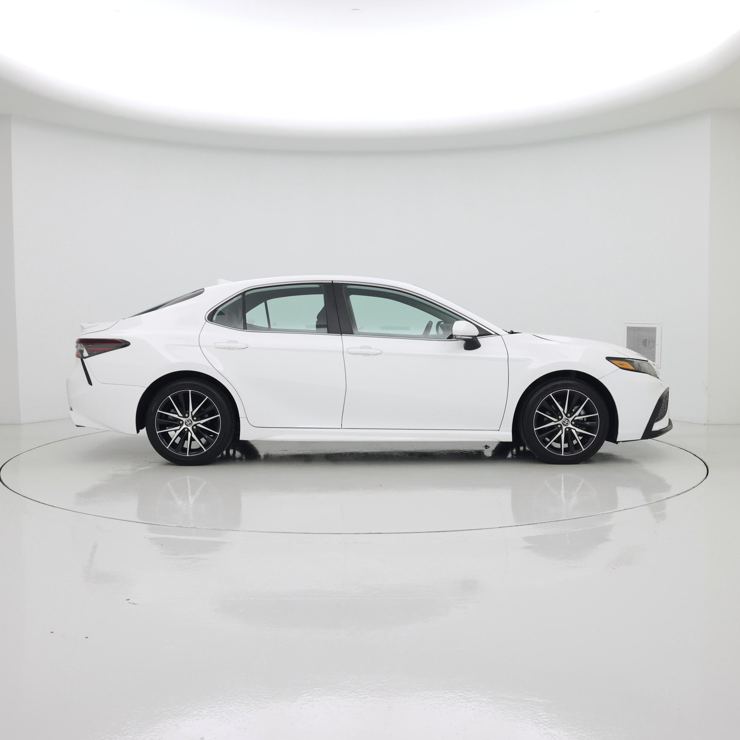 Thumbnail: 2024 Toyota Camry - 7