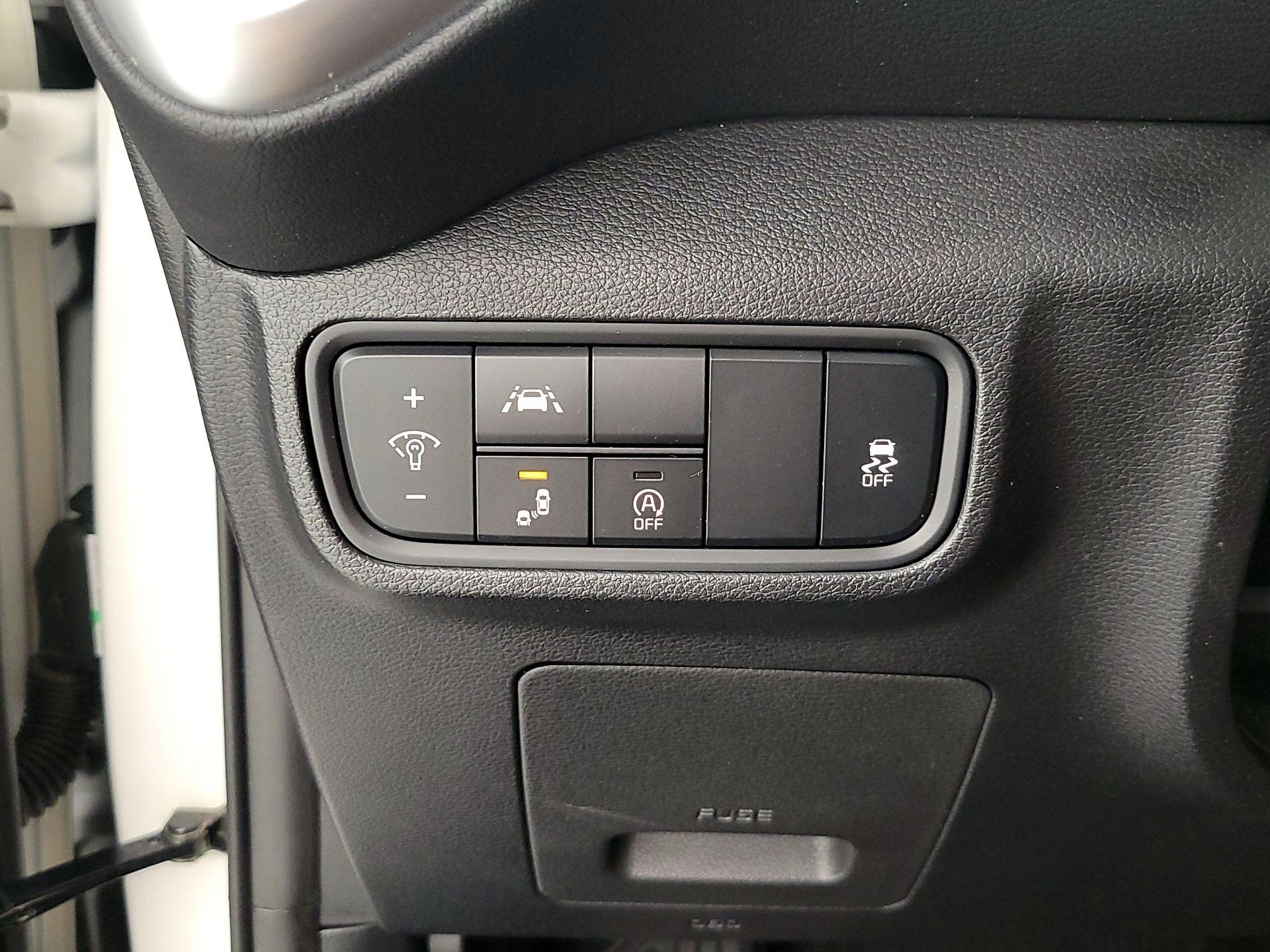 Thumbnail: 2020 Kia Soul - 13