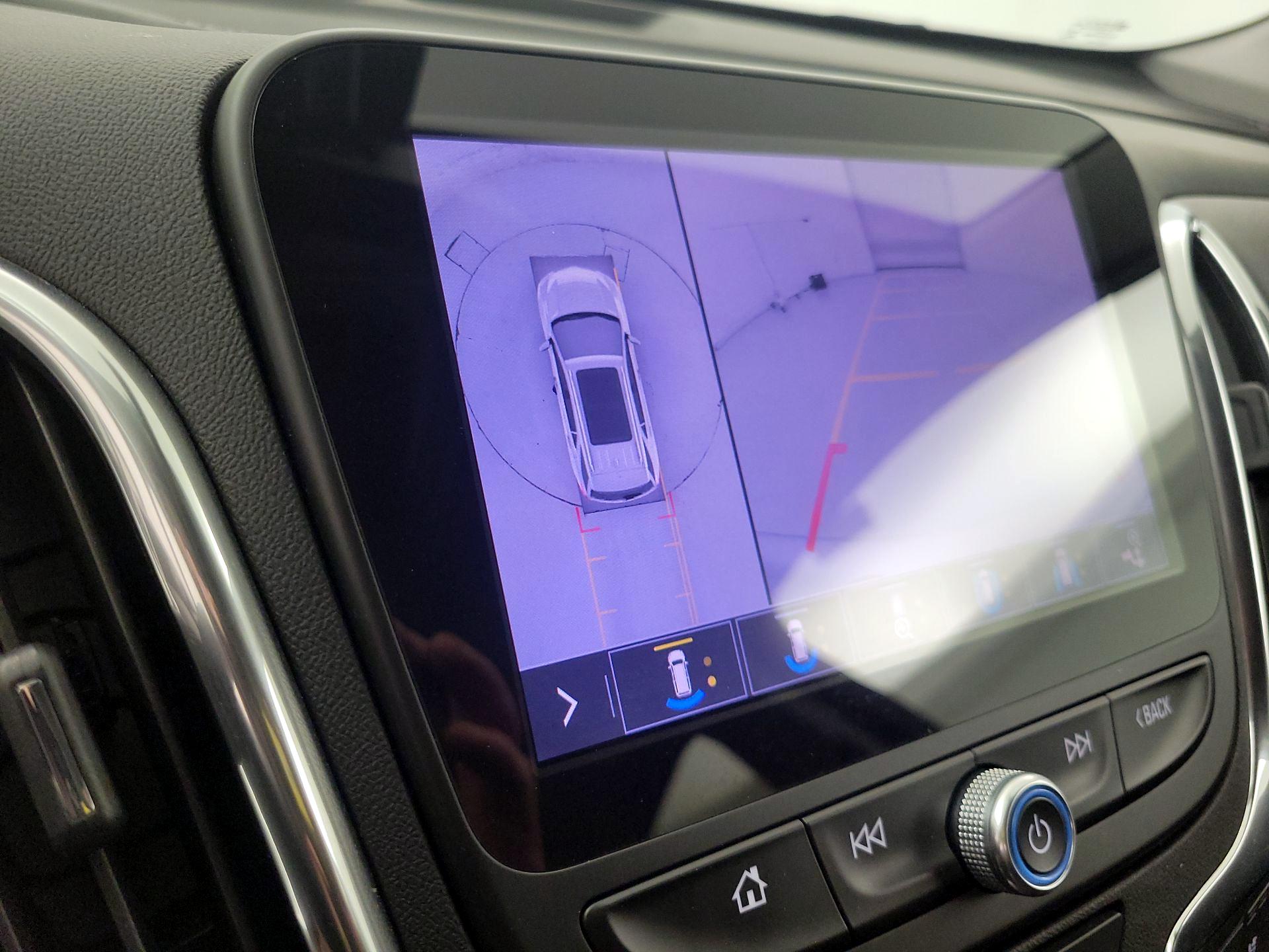 Thumbnail: 2020 Chevrolet Equinox - 15