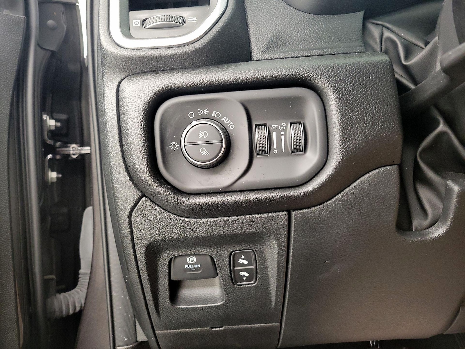2023 RAM Ram 1500 Pickup Laramie - Photo 14
