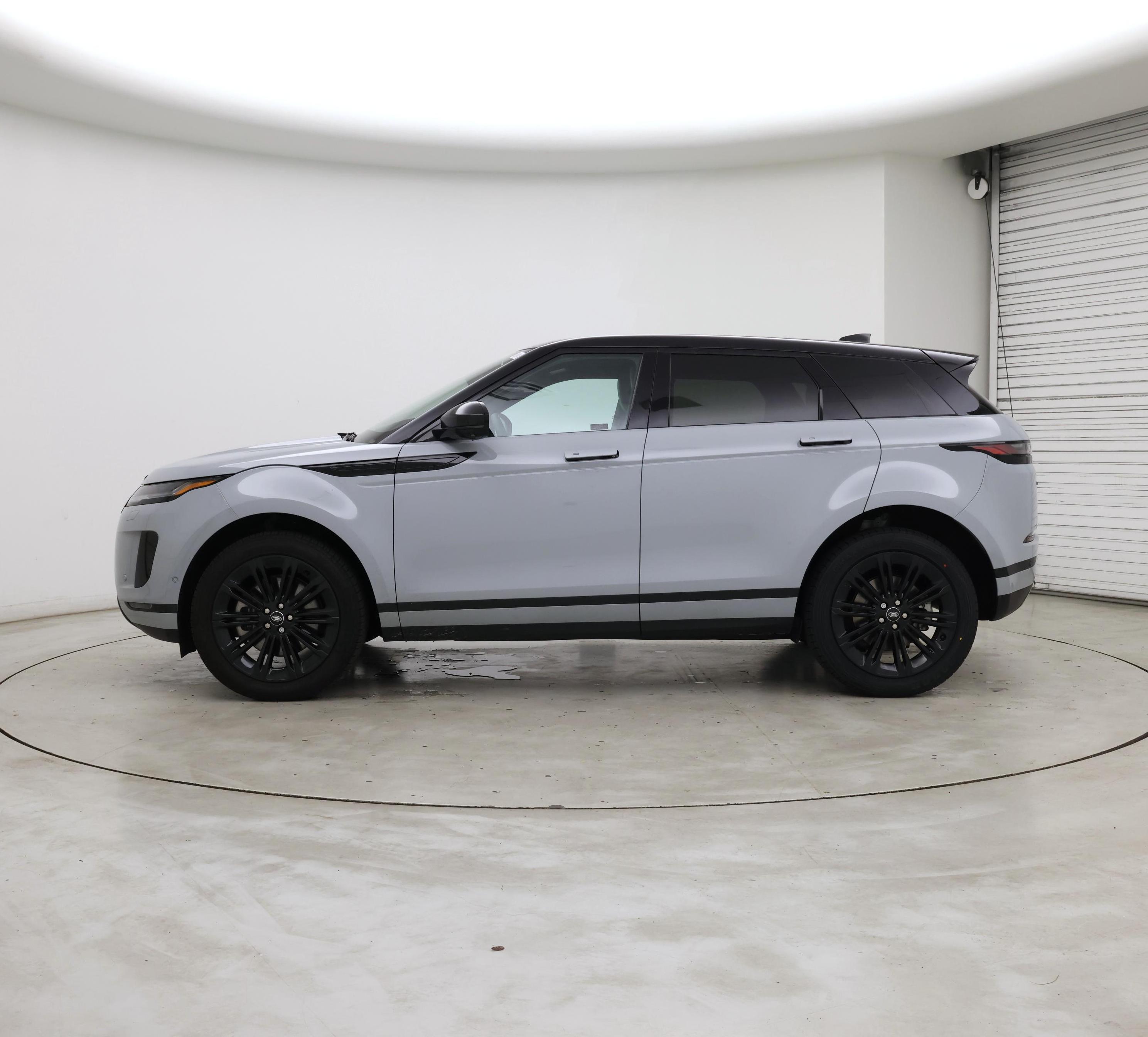 Thumbnail: 2025 Land Rover Range Rover Evoque - 3