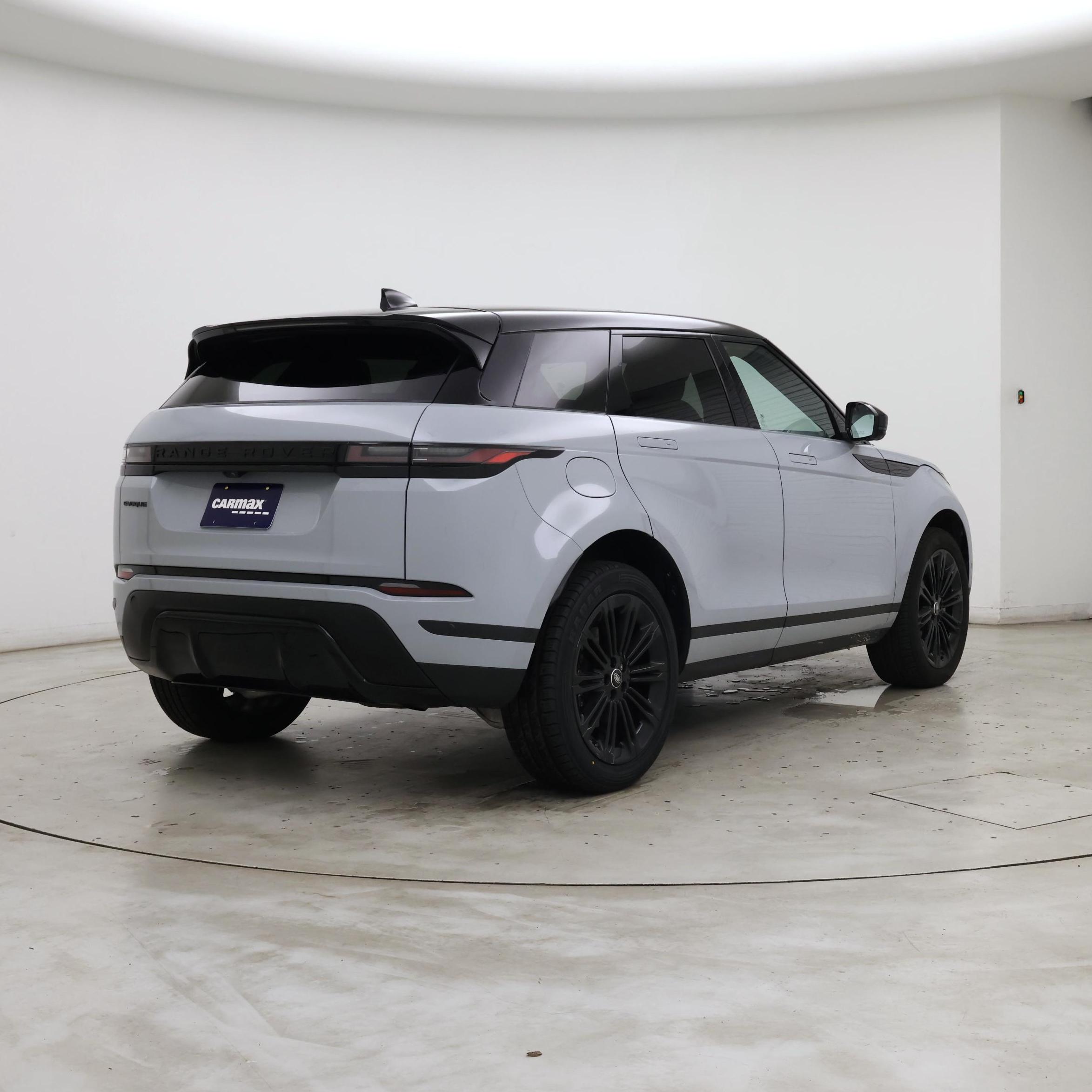 Thumbnail: 2025 Land Rover Range Rover Evoque - 8