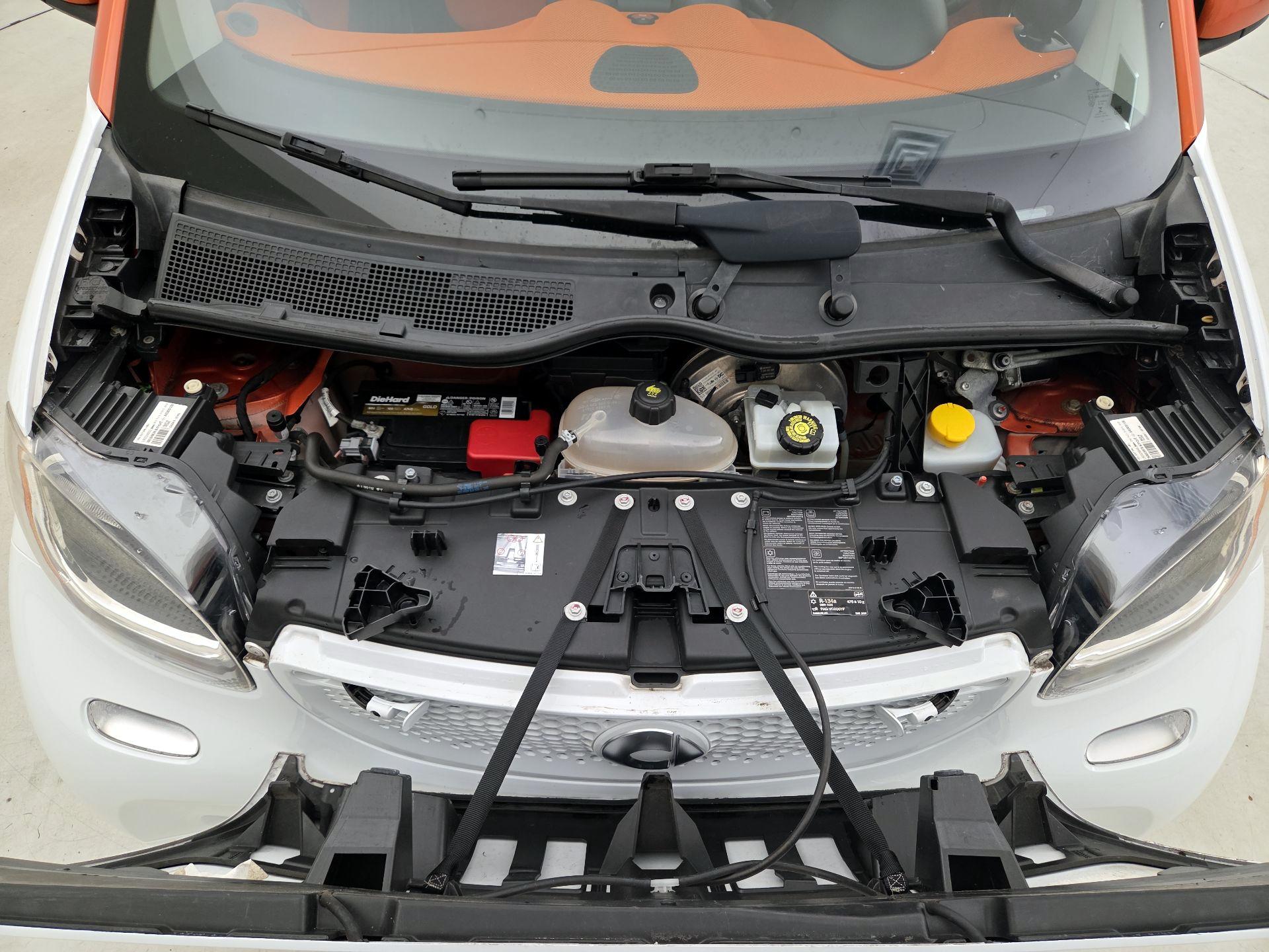 Thumbnail: 2016 smart fortwo - 20