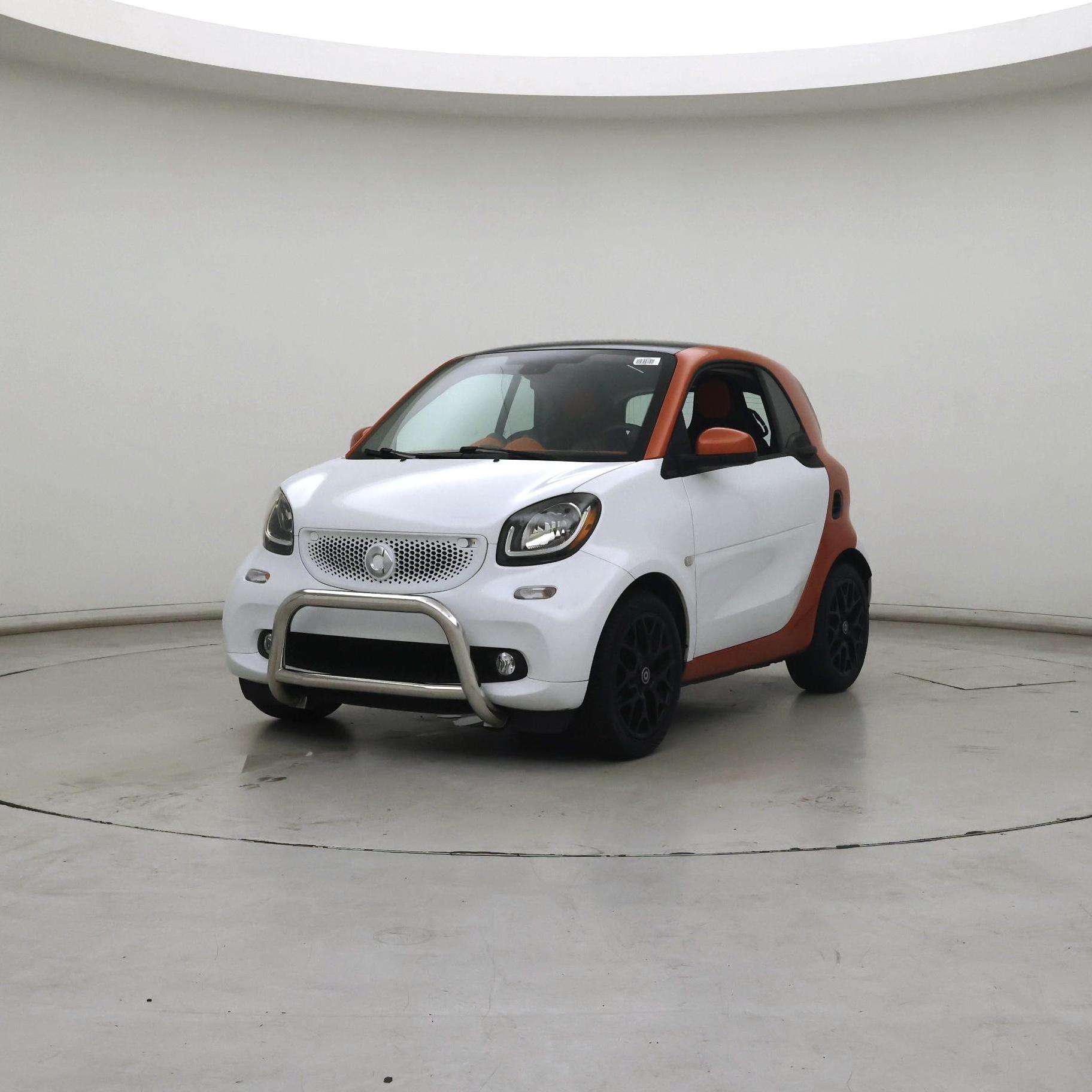 Thumbnail: 2016 smart fortwo - 4