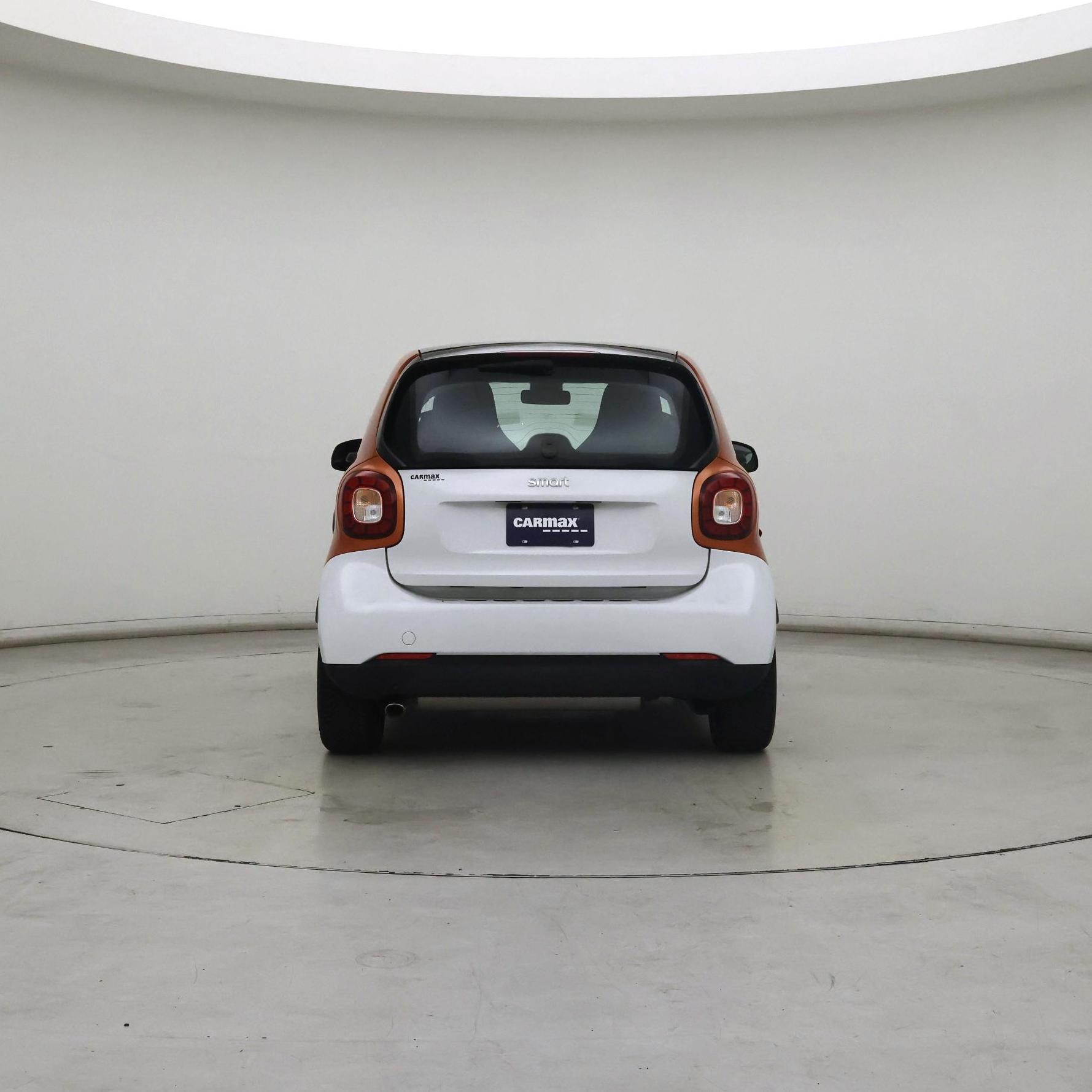 Thumbnail: 2016 smart fortwo - 6