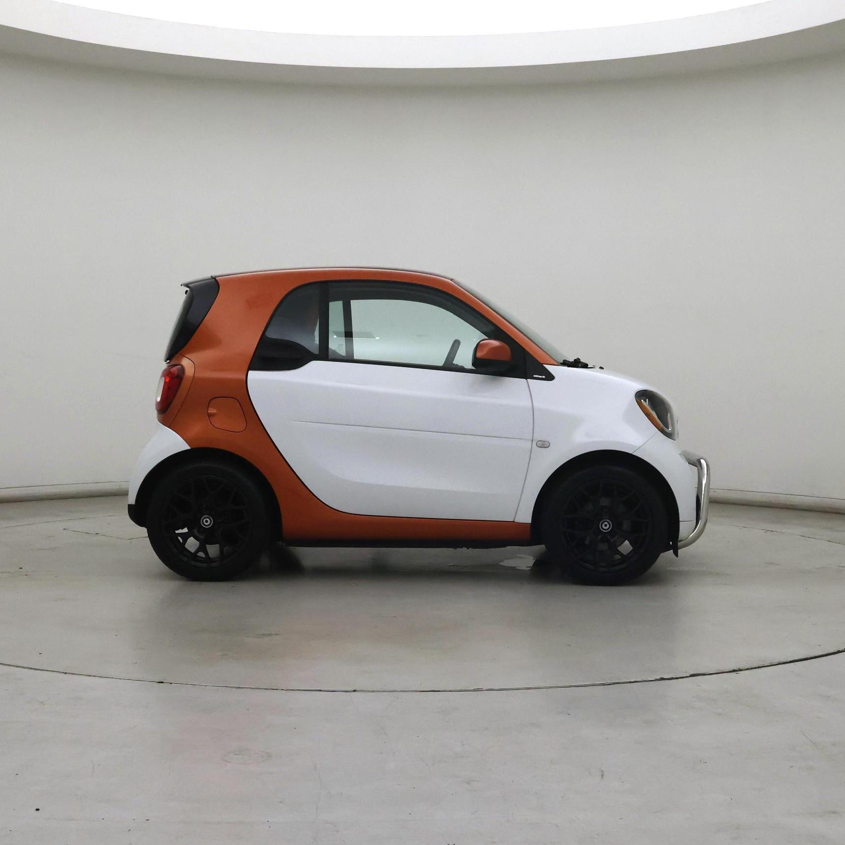 Thumbnail: 2016 smart fortwo - 7