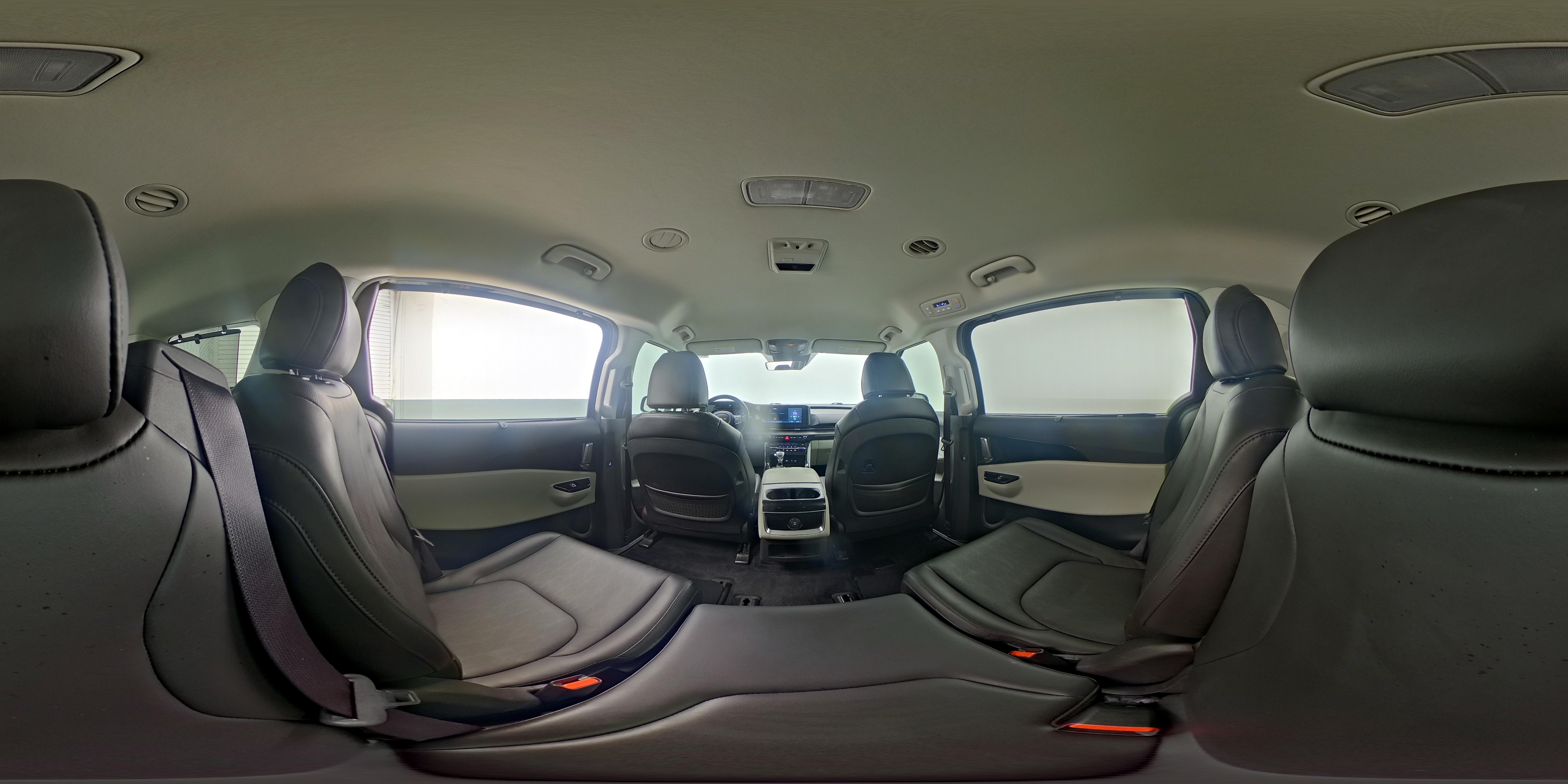 2022 Kia Carnival EX - Photo 28
